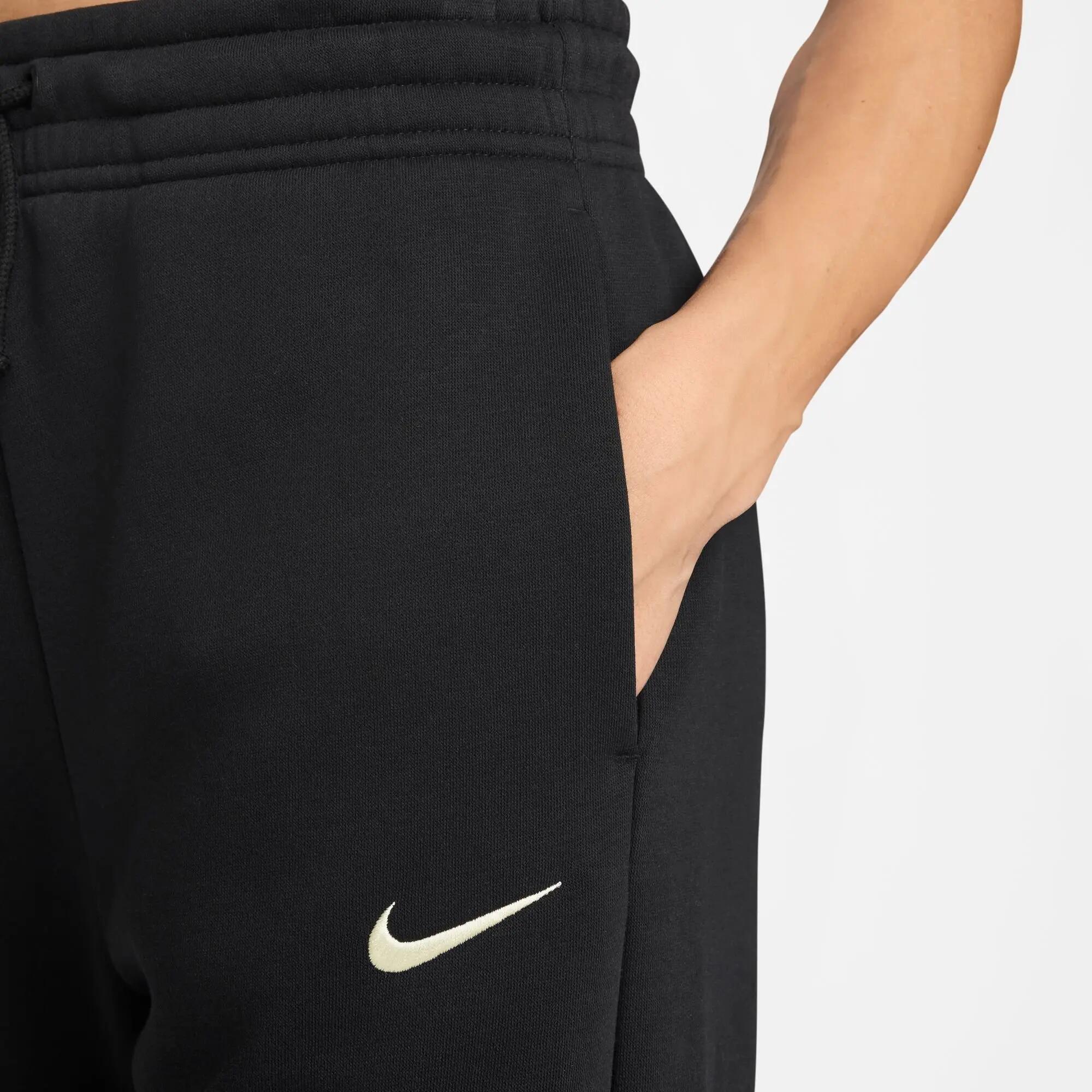 Spodnie treningowe damskie Nike IH1011010 3/5