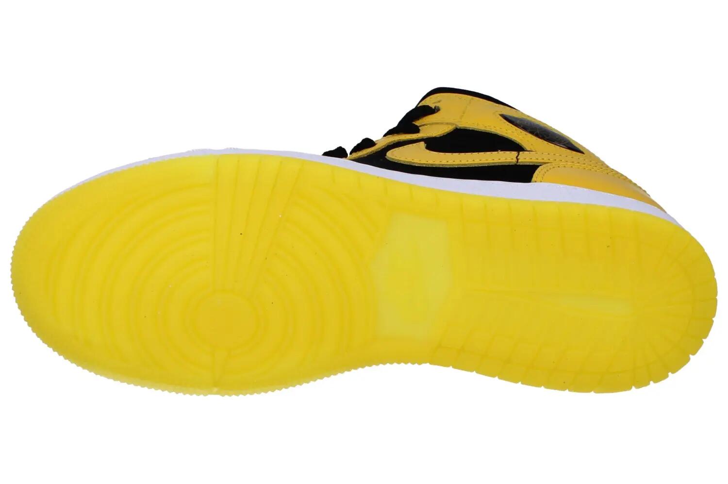 Air Jordan 1 Mid SE New Love (2025) (GS) 5/6
