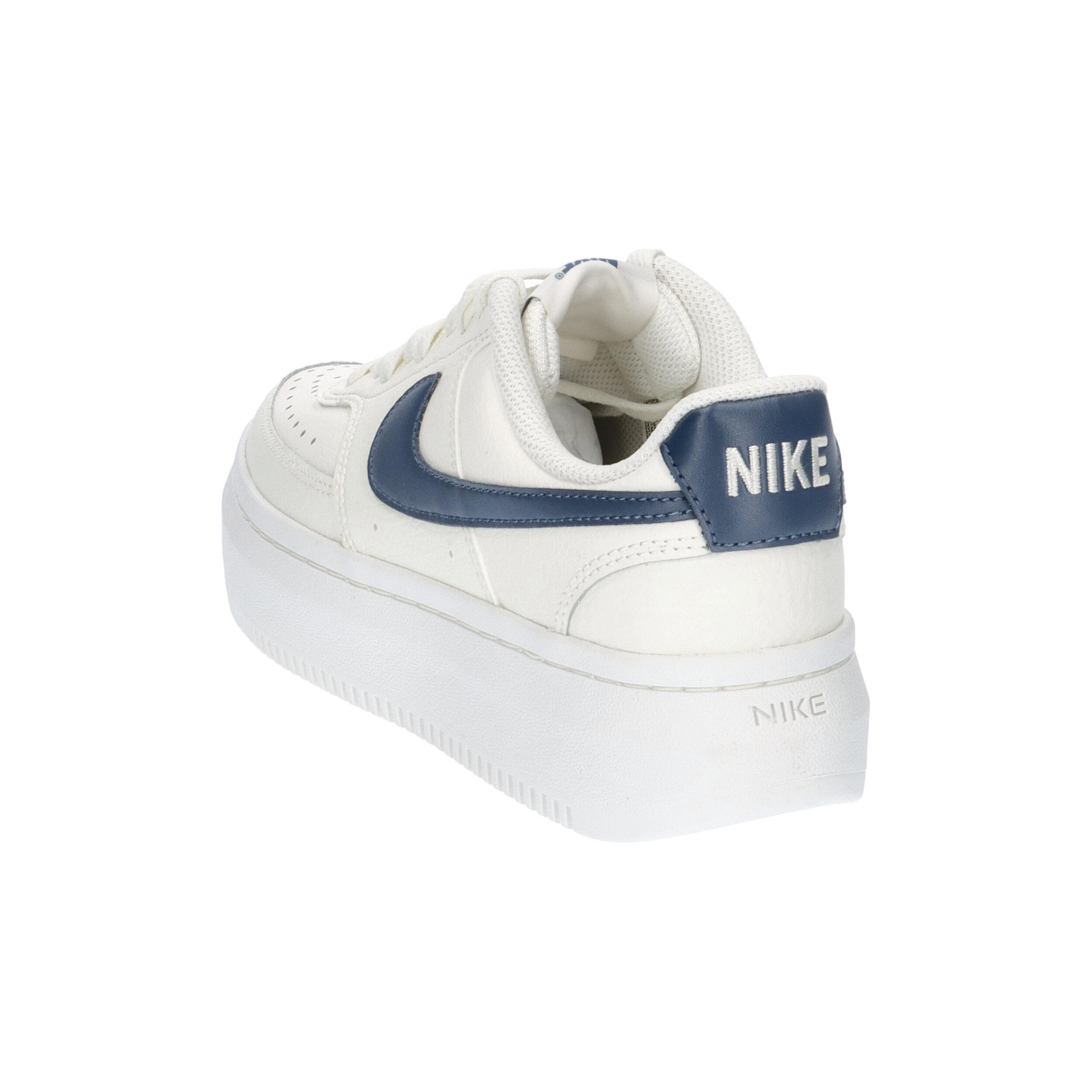Buty do chodzenia damskie Nike Court Vision Alta Ltr 4/7