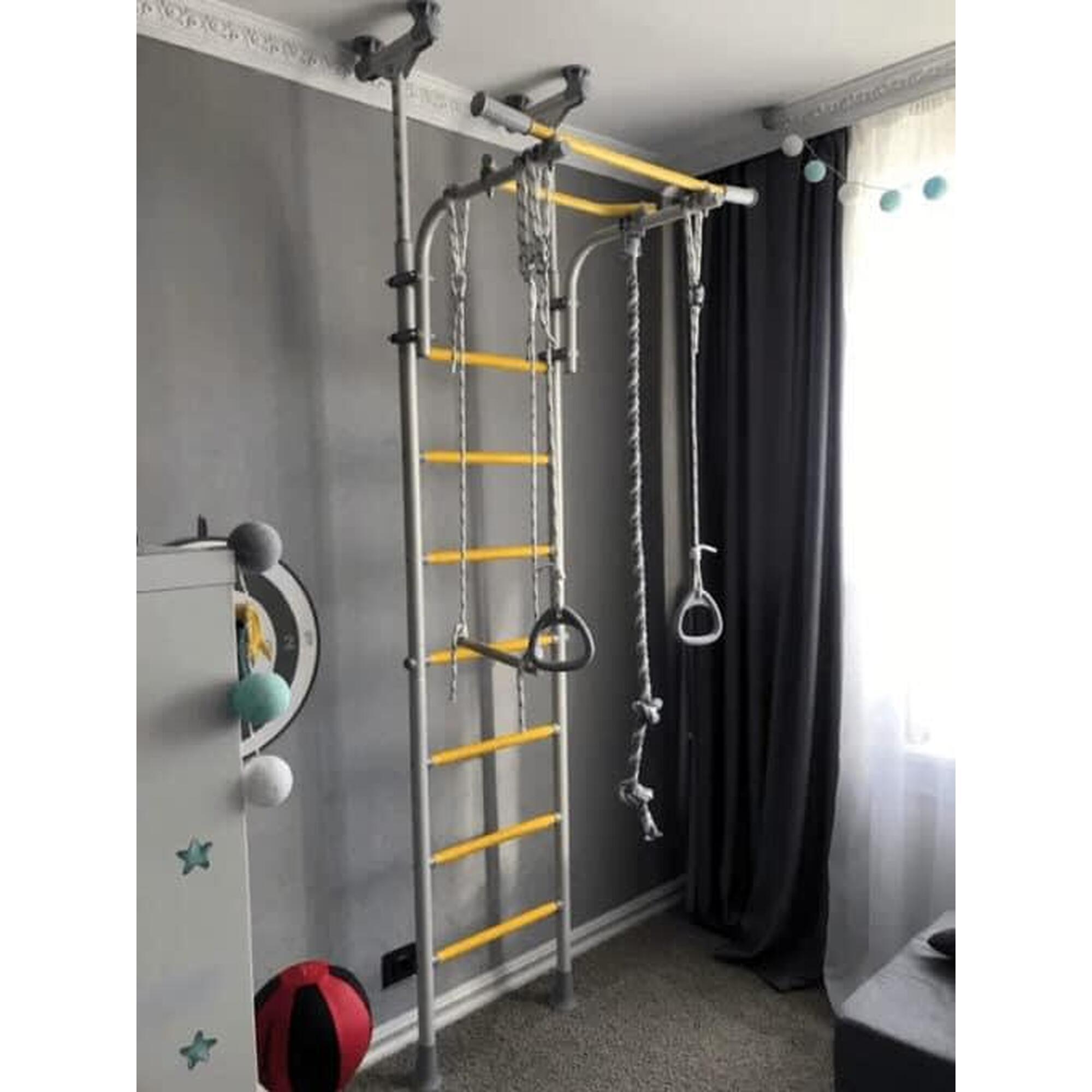 Scara gimnastică Kometa-5 cu bară de tracțiune