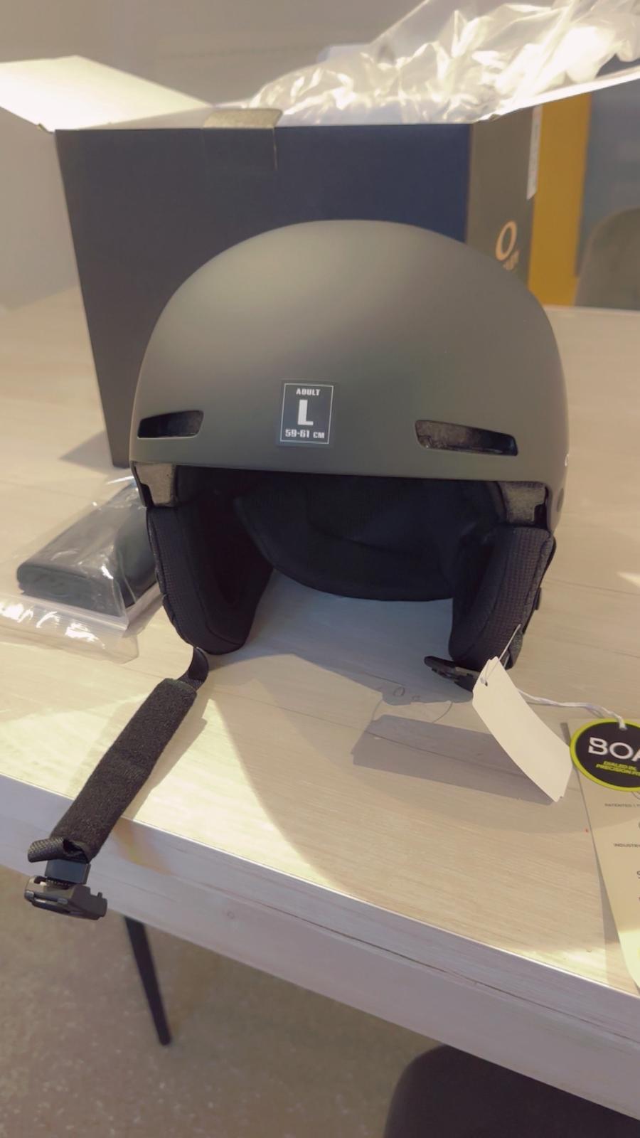 Entre Particuliers - Casque de sky oakley 6/7