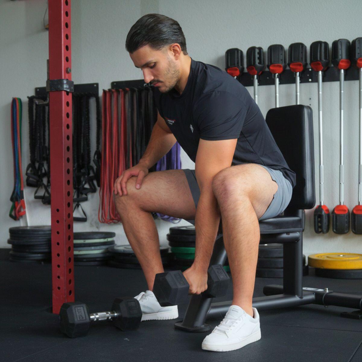 Geneigte Hantelbank "Utility Bench". Titan 4/5