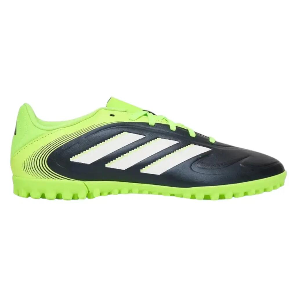 Soccer boots Adidas model JR2893 for unisex