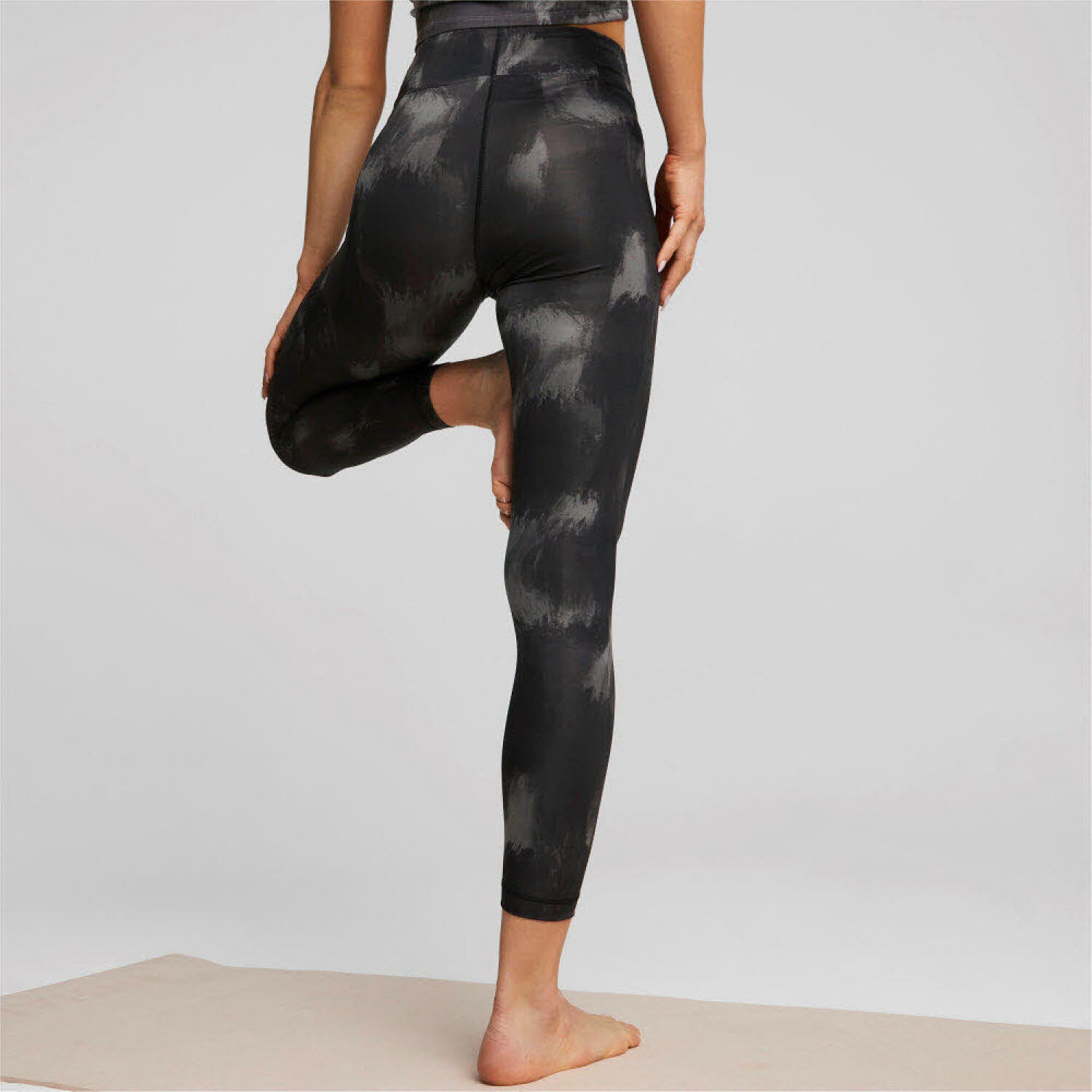 Puma Damen Tight Studio Your Move All Over Print 522230 4/6