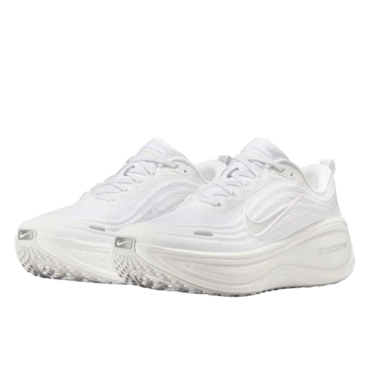 Scarpe  Vomero Plus White 2/4