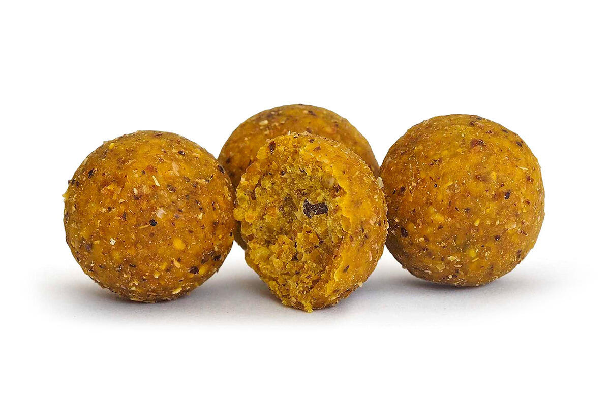 Kulki proteinowe Carp Food Boilies 18mm/10kg Orzech Tygrysi