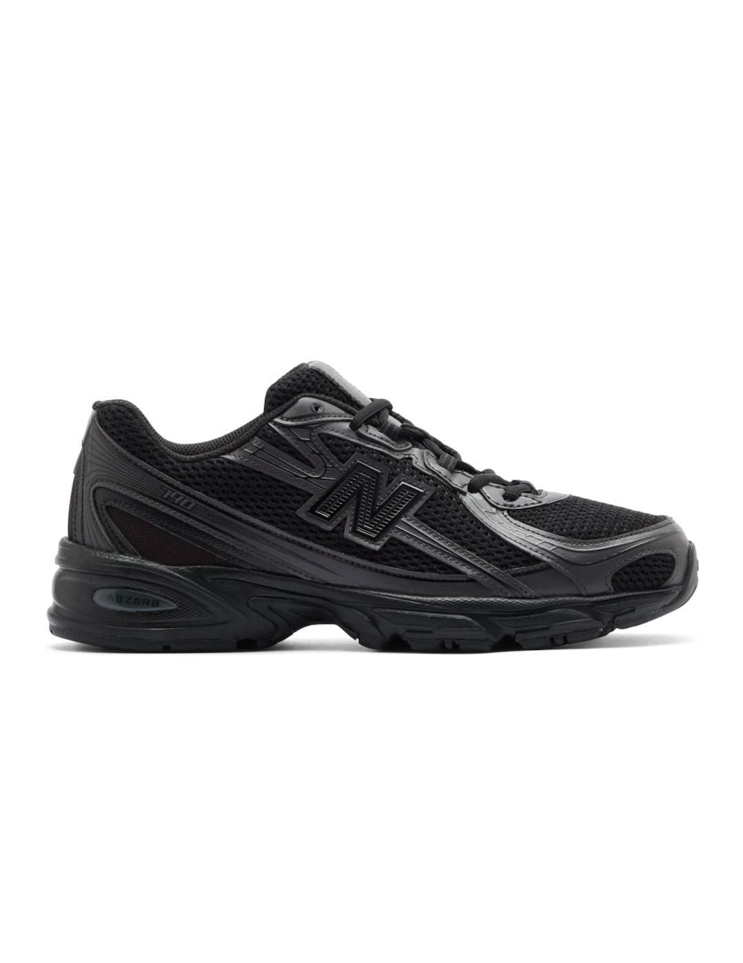 NEW BALANCE picture