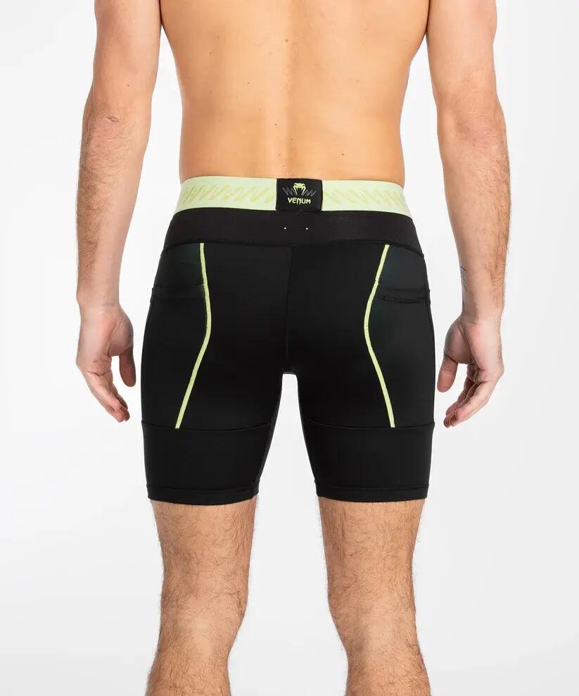 Pantaloncini Venum Vale Tudo Fusion 2.0 Nero/Giallo M 6/7