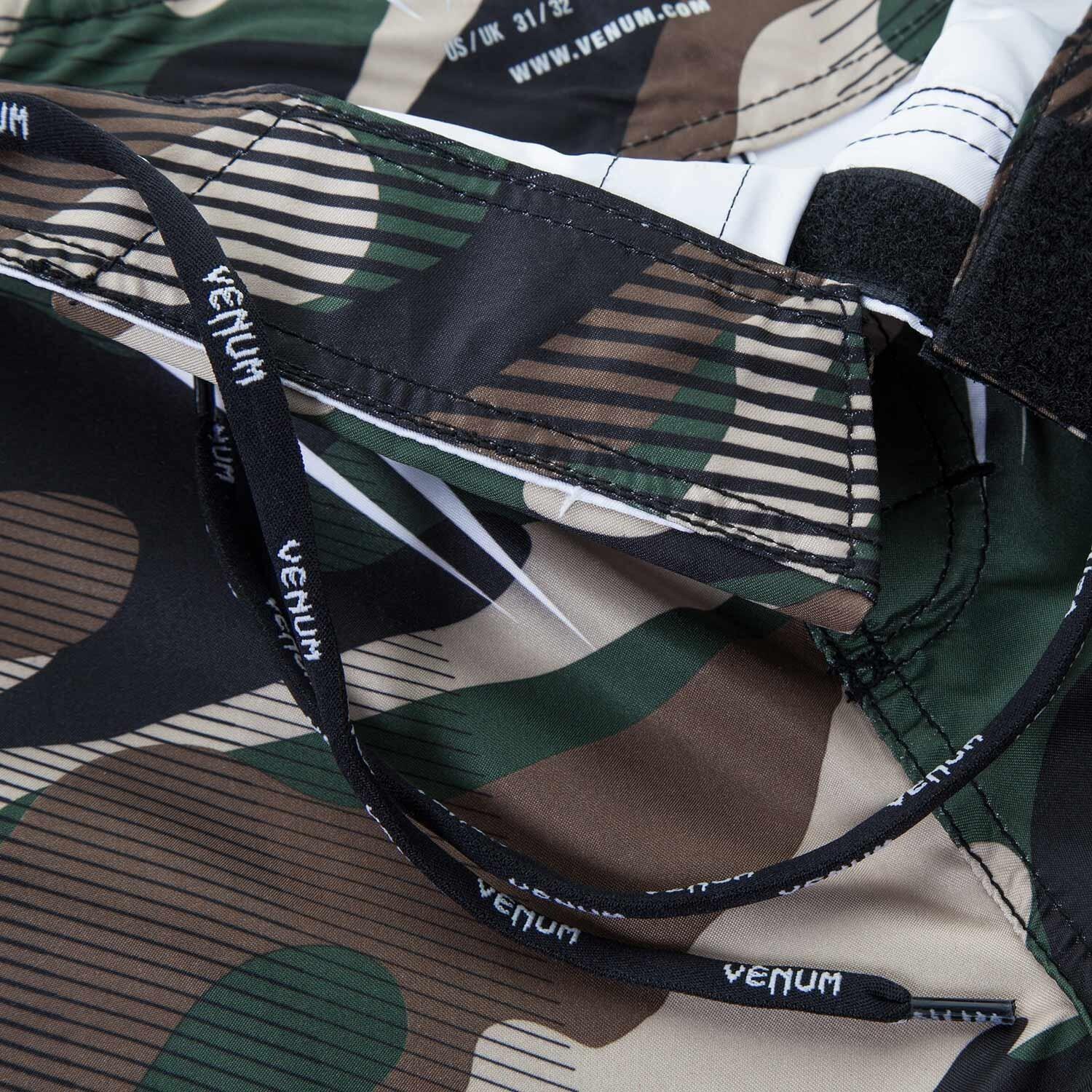 Kraťasy Venum Camo Hero 6/7