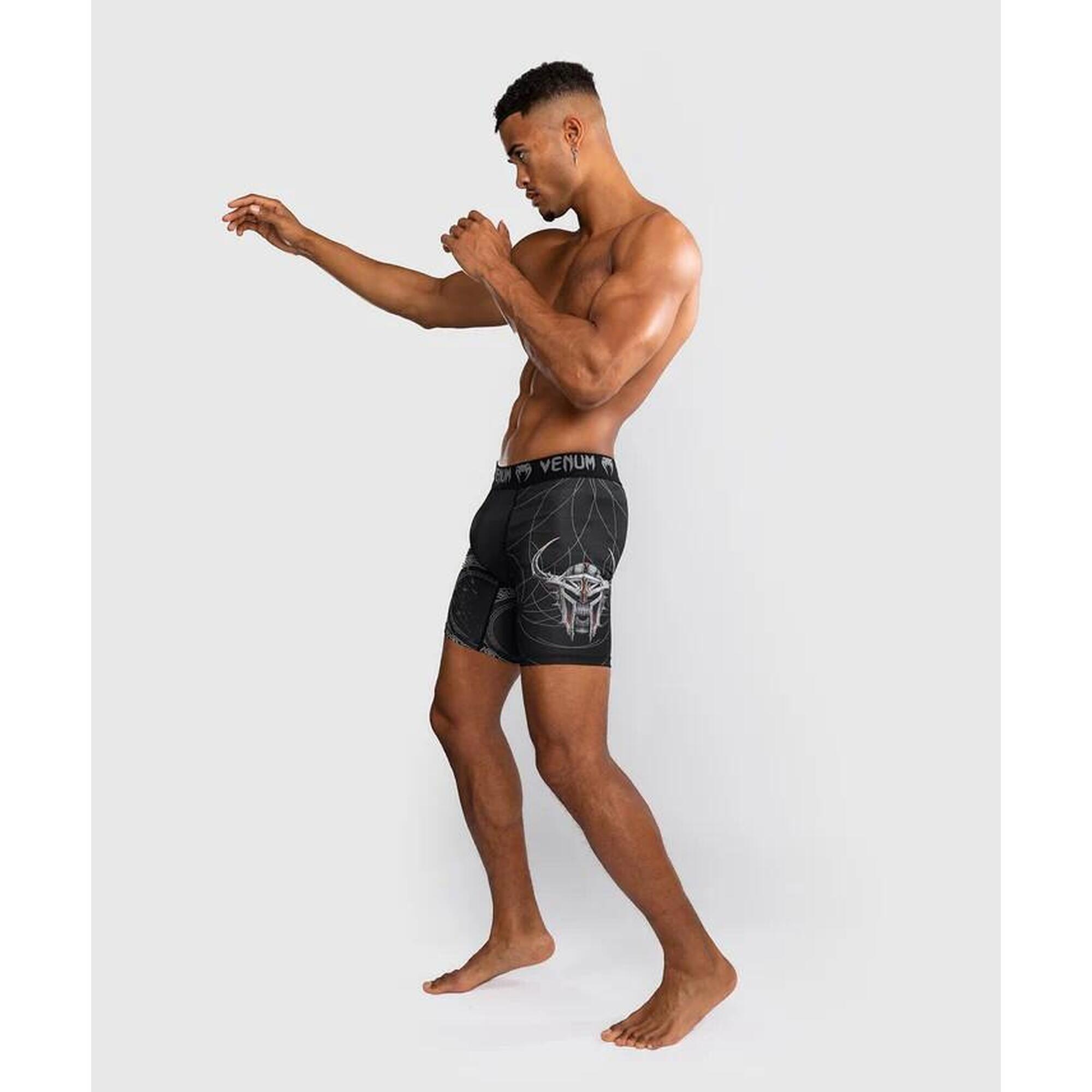 Pantaloni scurți de antrenament pentru bărbați Venum Gladiator 5.0 Vale Tudo