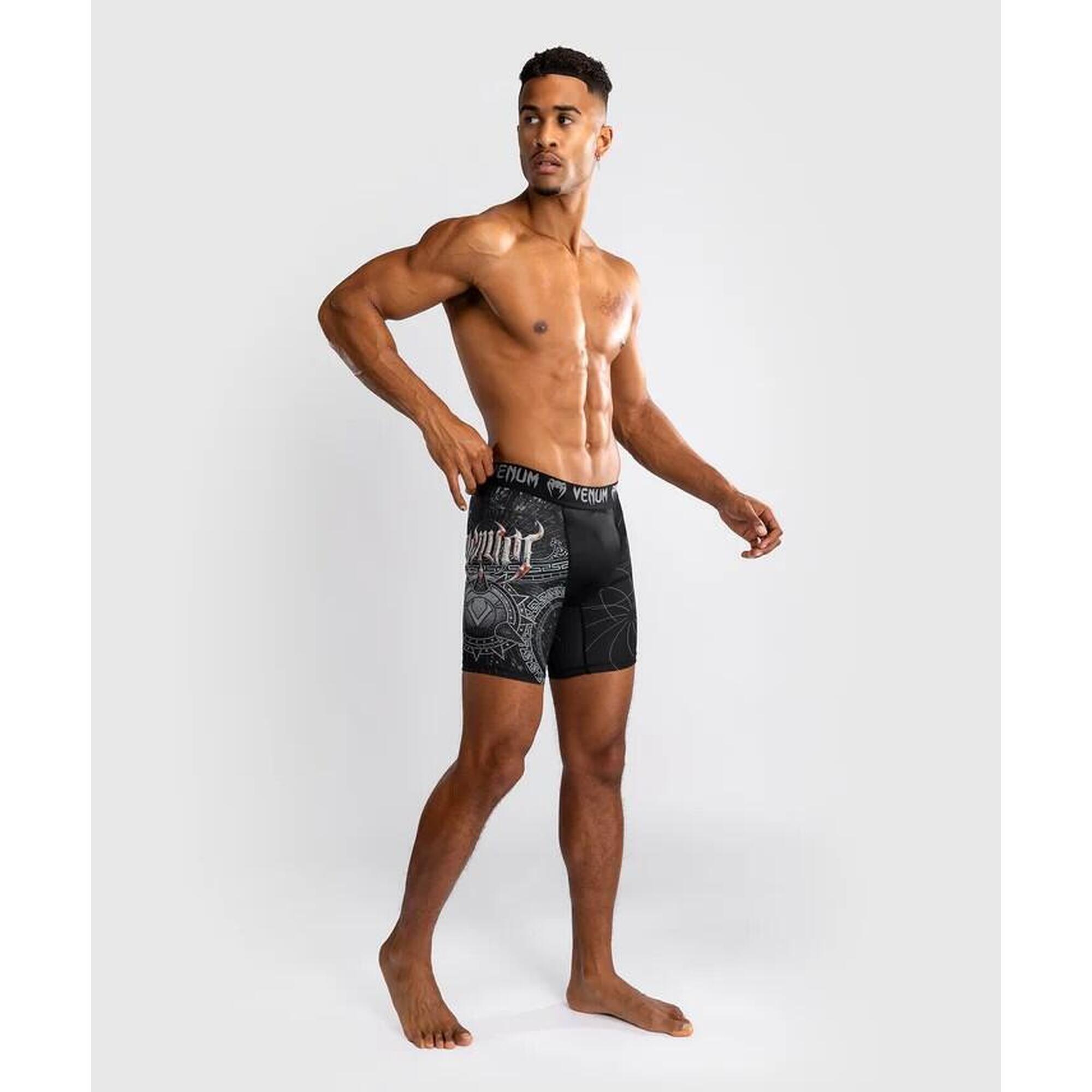 Pantaloni scurți de antrenament pentru bărbați Venum Gladiator 5.0 Vale Tudo