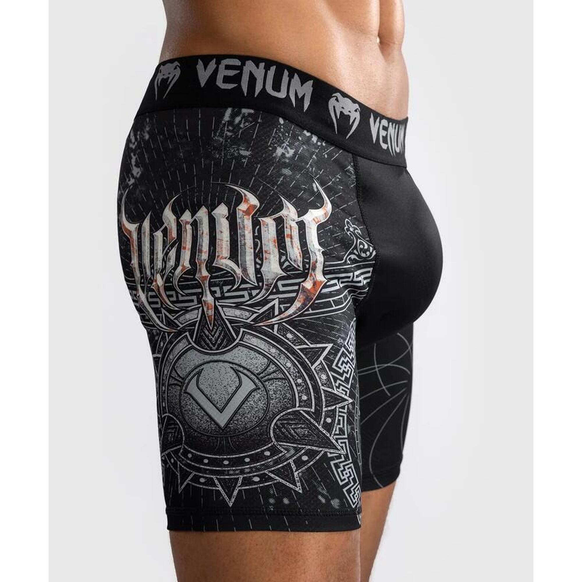 Pantaloni scurți de antrenament pentru bărbați Venum Gladiator 5.0 Vale Tudo