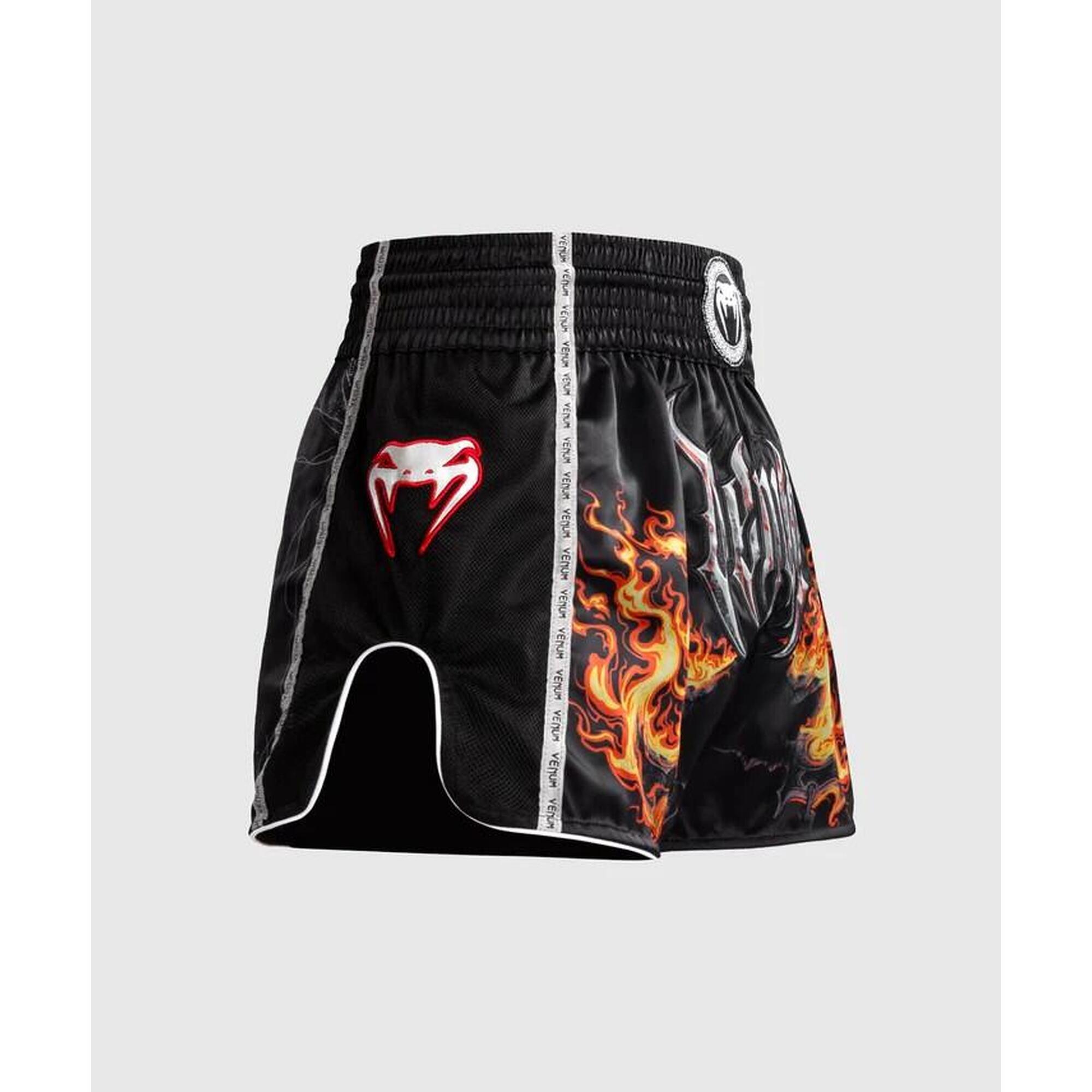 Pantaloni scurți de antrenament pentru bărbați Venum Gladiator 5.0 Muay Thai