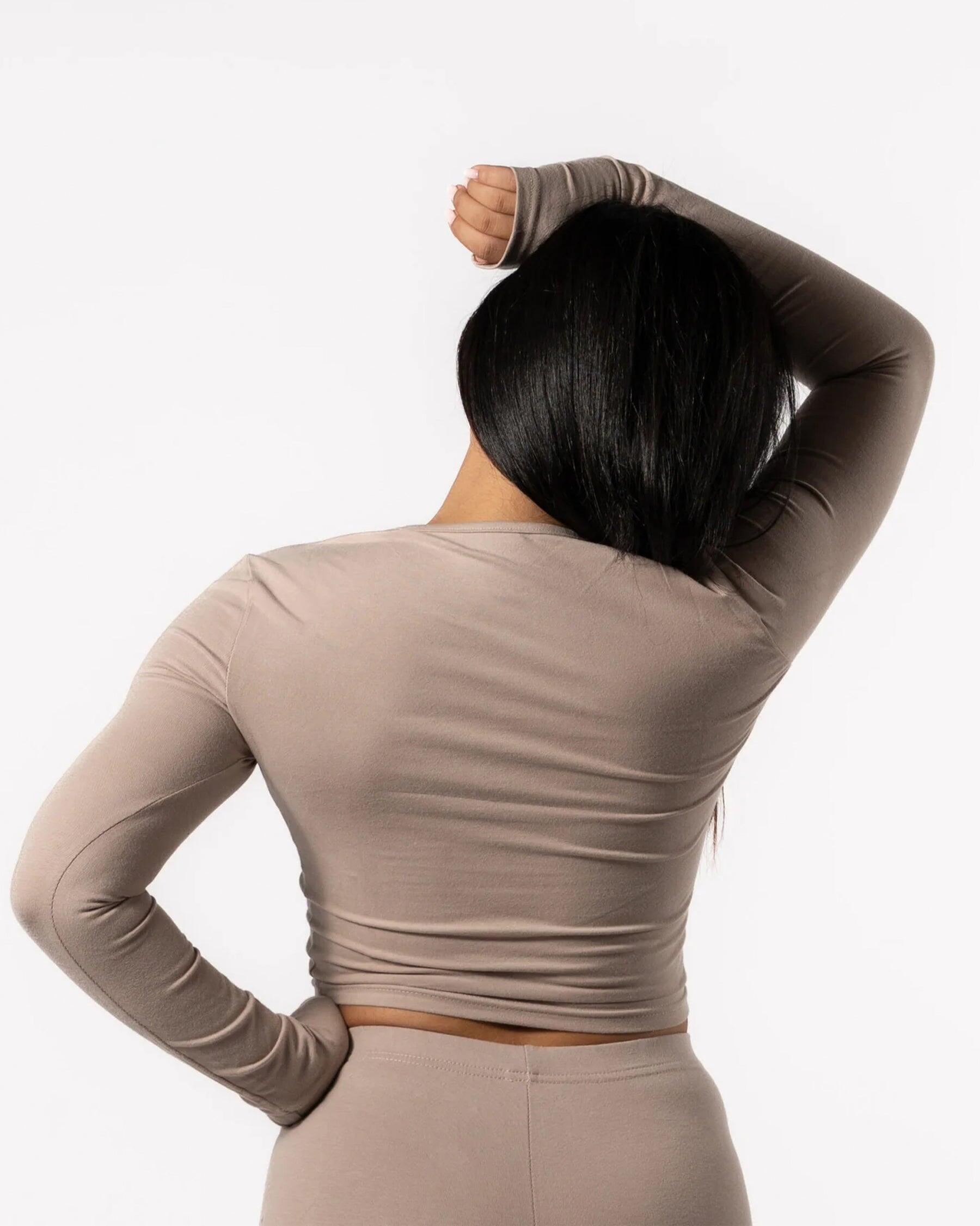 Crop Top a Maniche Lunghe 'Body' - Aesthetic Wolf - Fitness - Beige 2/4