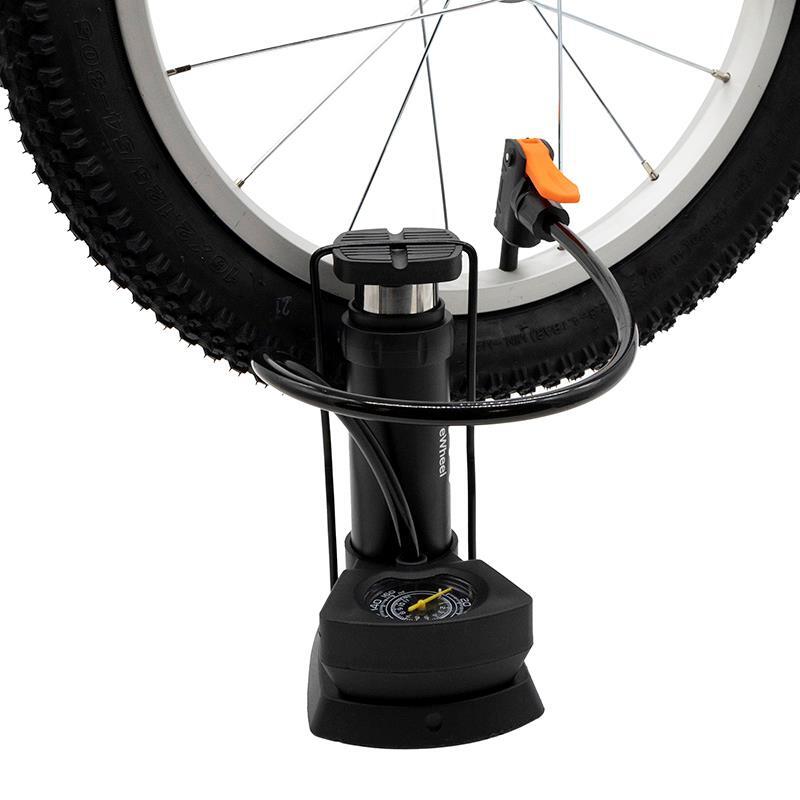 Inflador de pie con manómetro - Ewheel 4/5