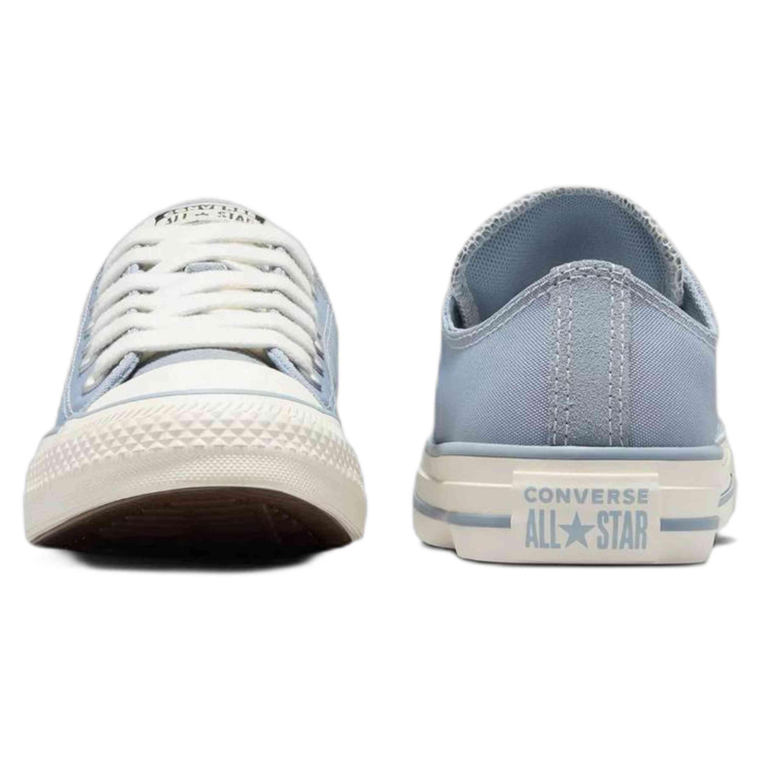 Sapatilhas Converse modelo A12582C para mulheres 2/5