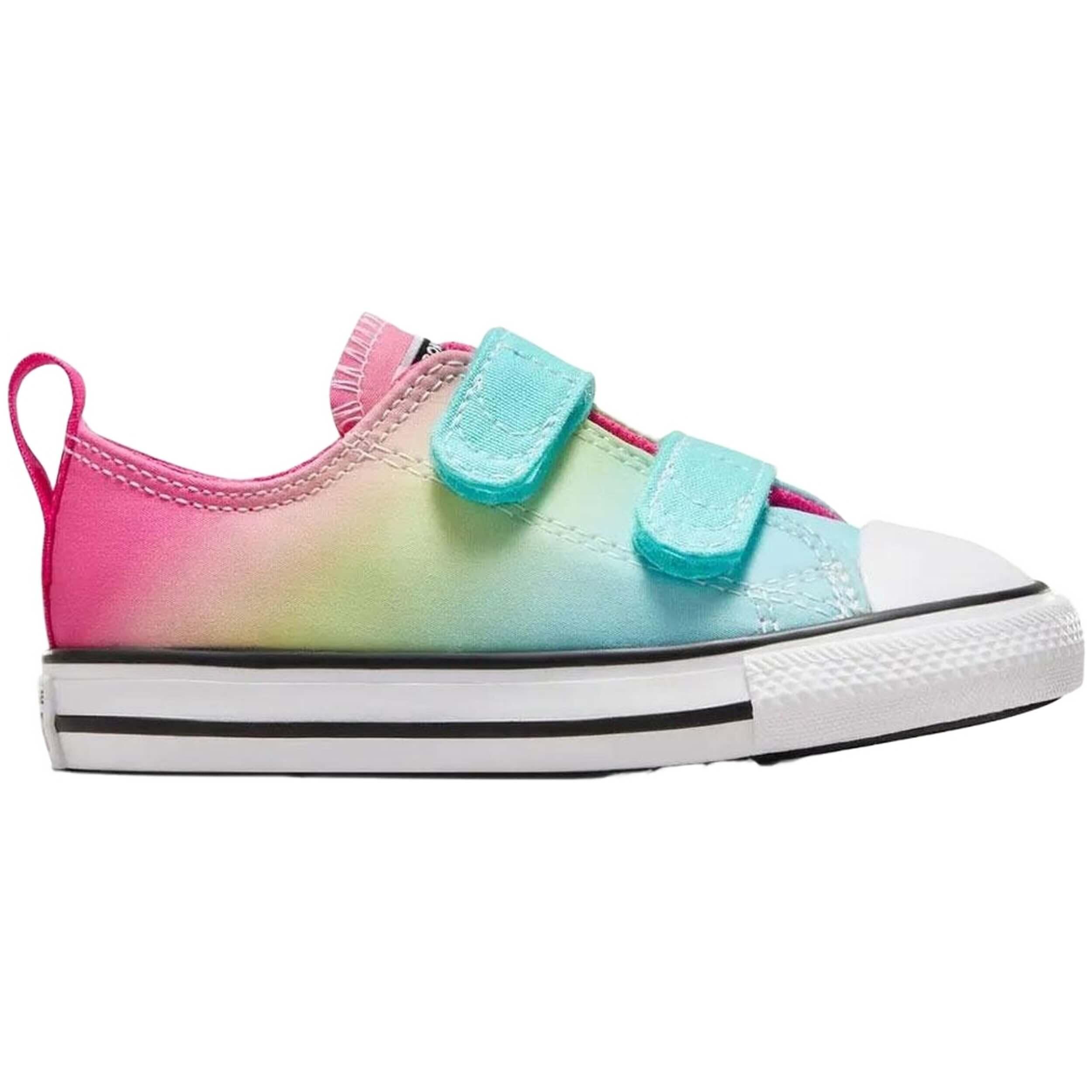 Baskets Converse modèle A07423C pour filles 1/4