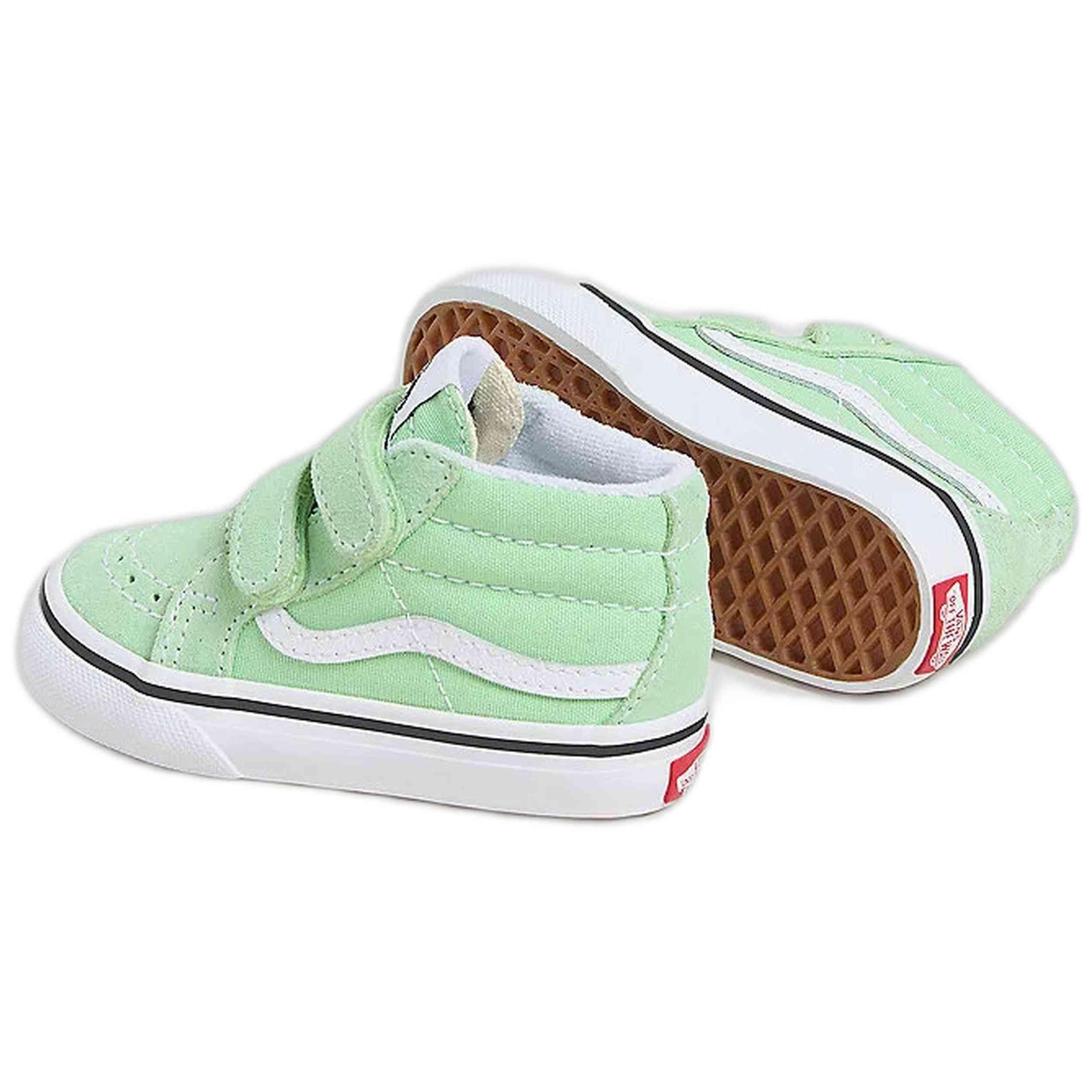 Sapatilhas Vans modelo VN000CQ0E2Y1 para bebê 3/4