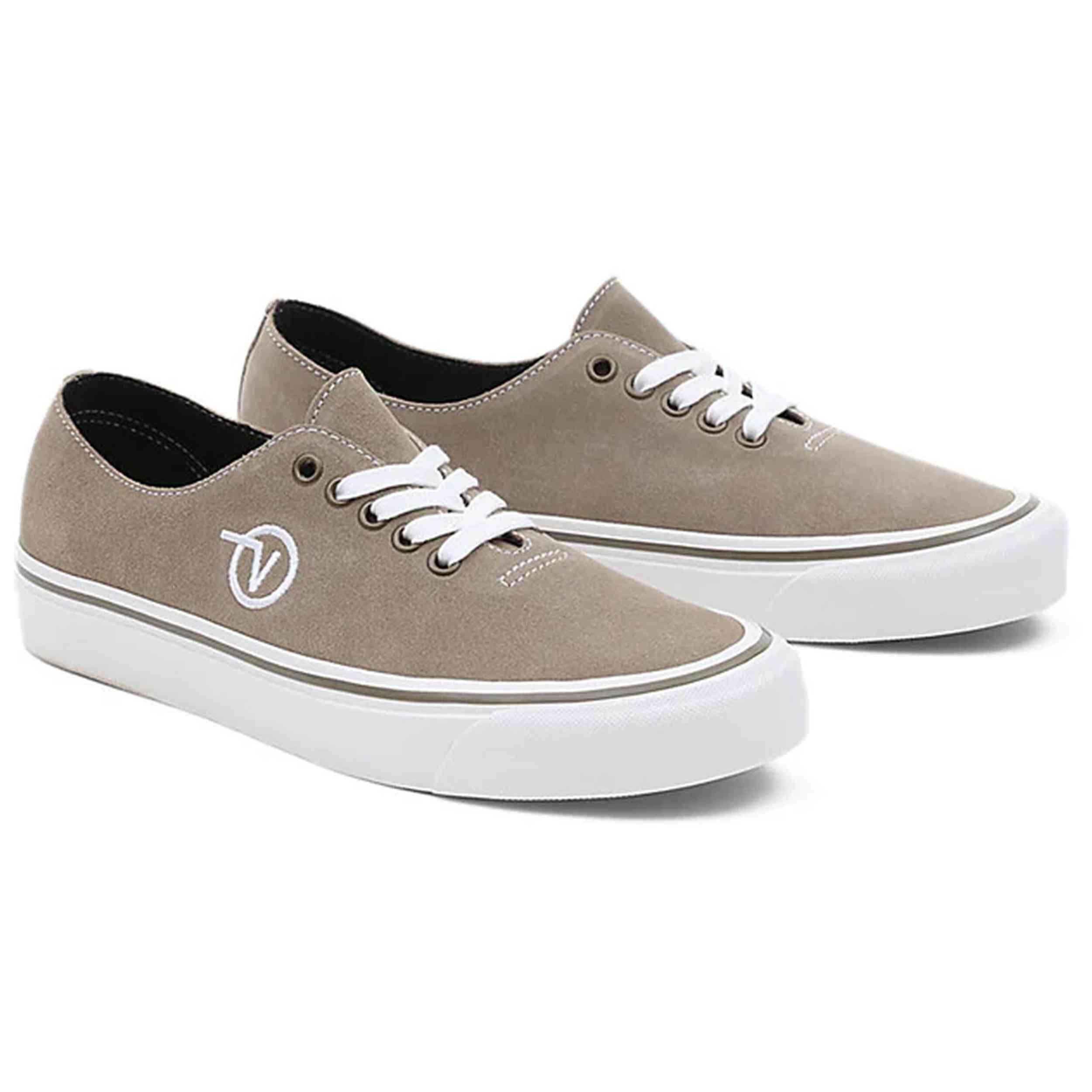 Sapatilhas Vans modelo 48650716905811 para homem 2/4