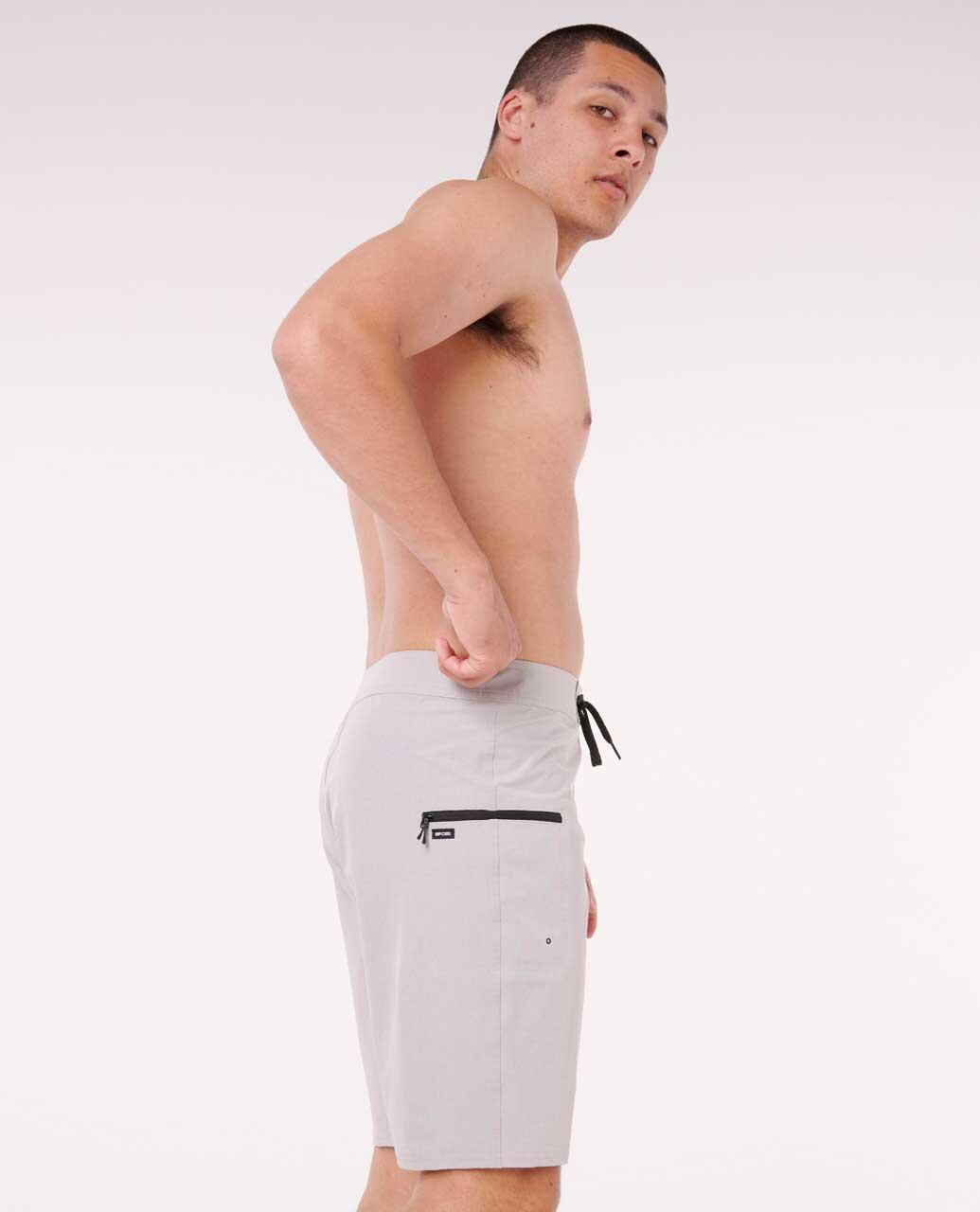 Bermuda Masculina 21" de Secagem Rápida com Bolso Cinza Mescla 7/7