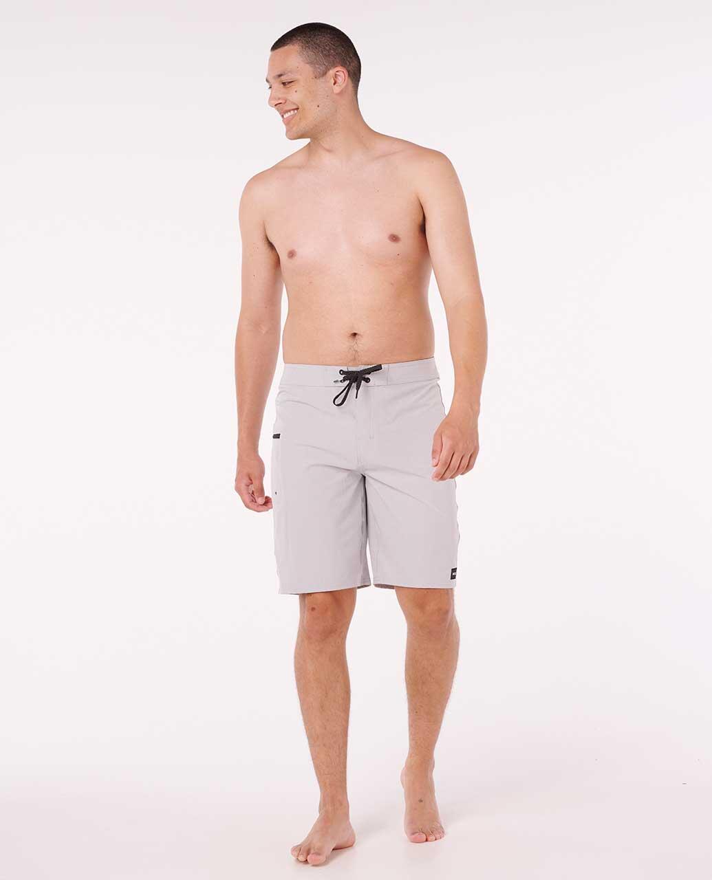 Bermuda Masculina 21" de Secagem Rápida com Bolso Cinza Mescla 5/7