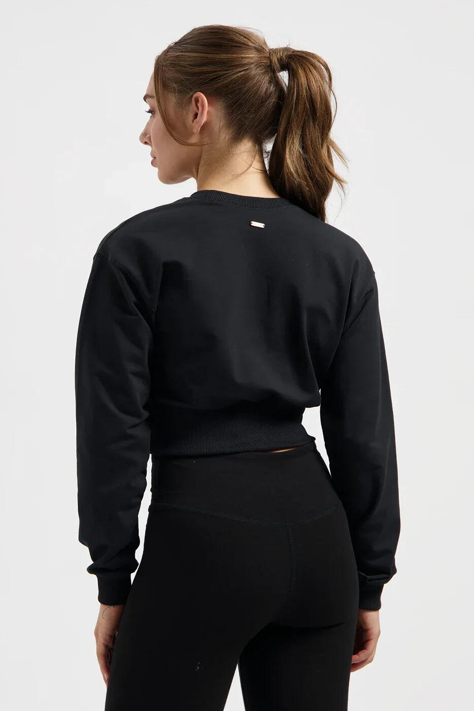 Haut de Yoga et Pilates Cropped Manches Longues Naya – Noir Onyx 3/5