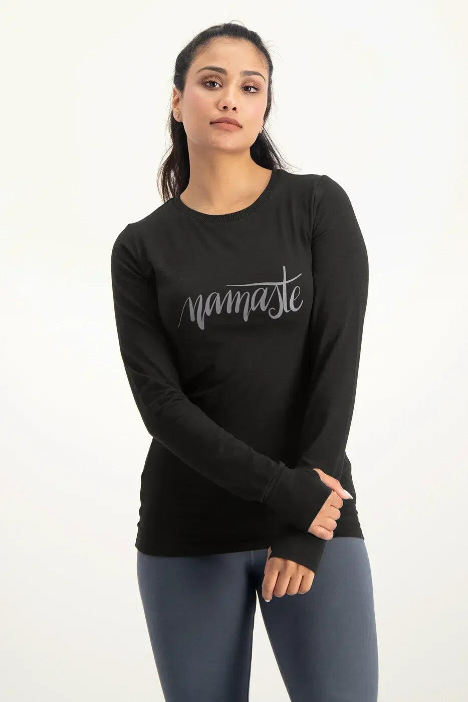 T-shirt à manches longues doux et ample Namaste - Noir Onyx 1/5