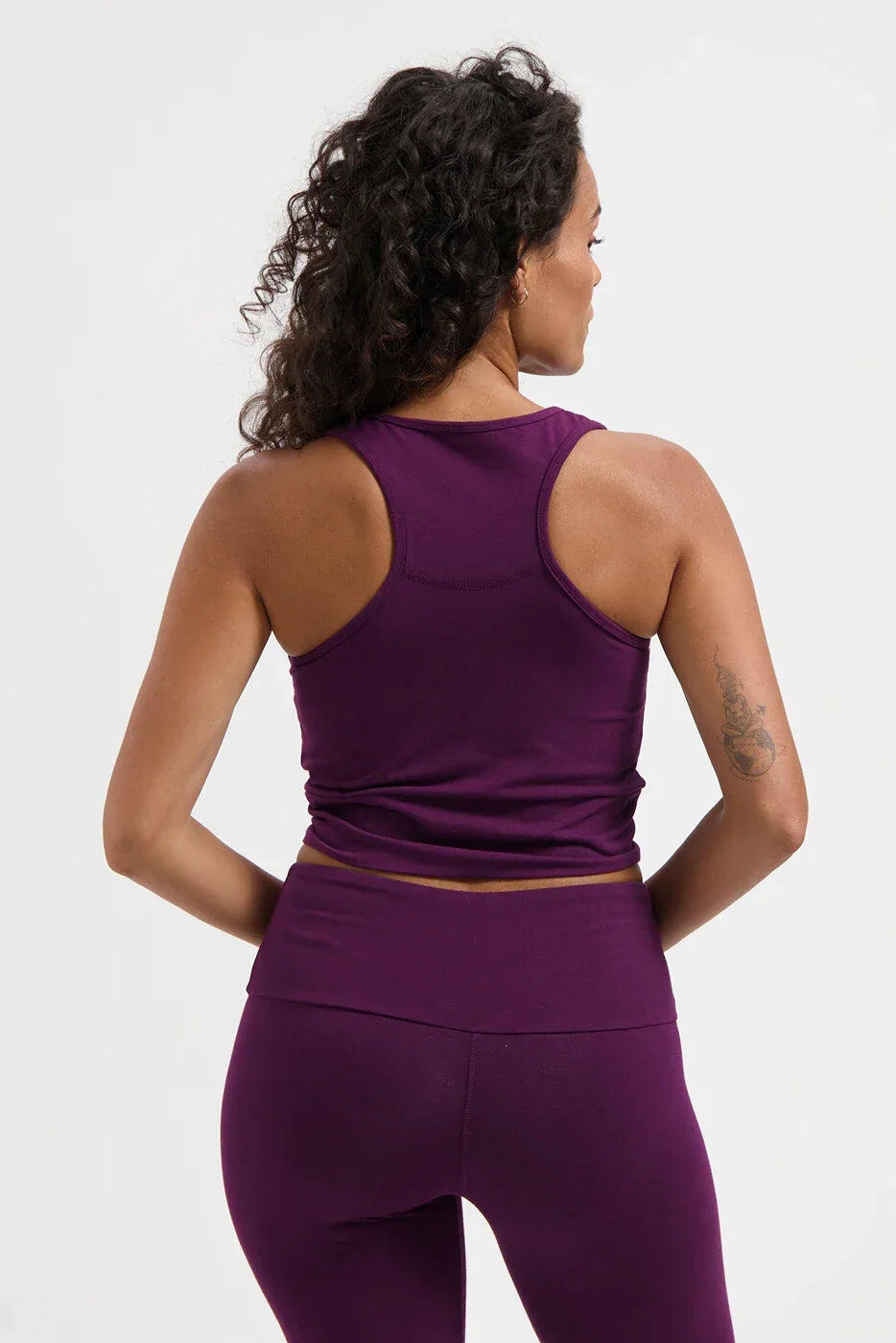 Crop Top de Yoga et Pilates Sati à Nœud – Aubergine 3/5