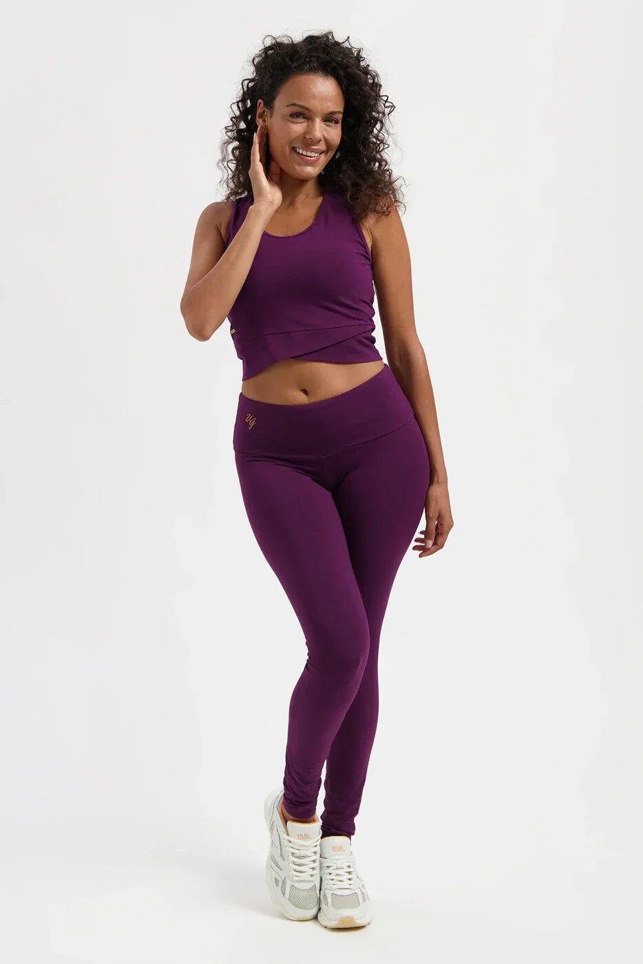 Crop Top de Yoga et Pilates Sati à Nœud – Aubergine 4/5