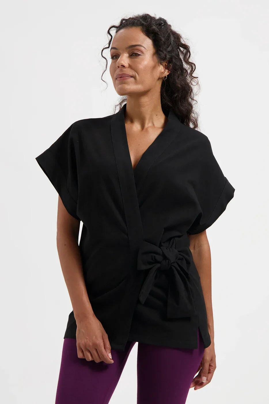 Top Kimono de Yoga et Pilates et Pilates Yumea – Noir Onyx 2/5