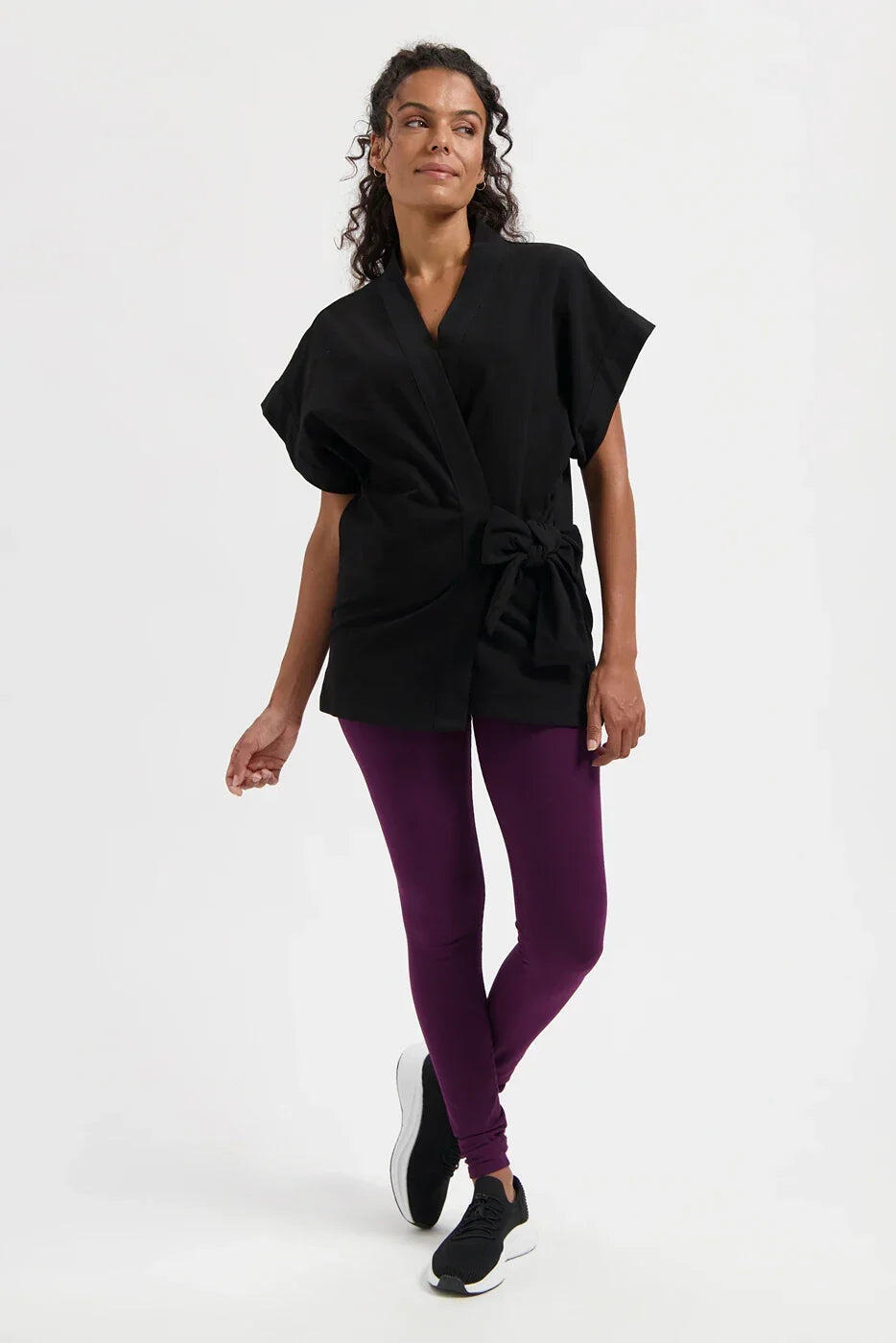 Top Kimono de Yoga et Pilates et Pilates Yumea – Noir Onyx 4/5