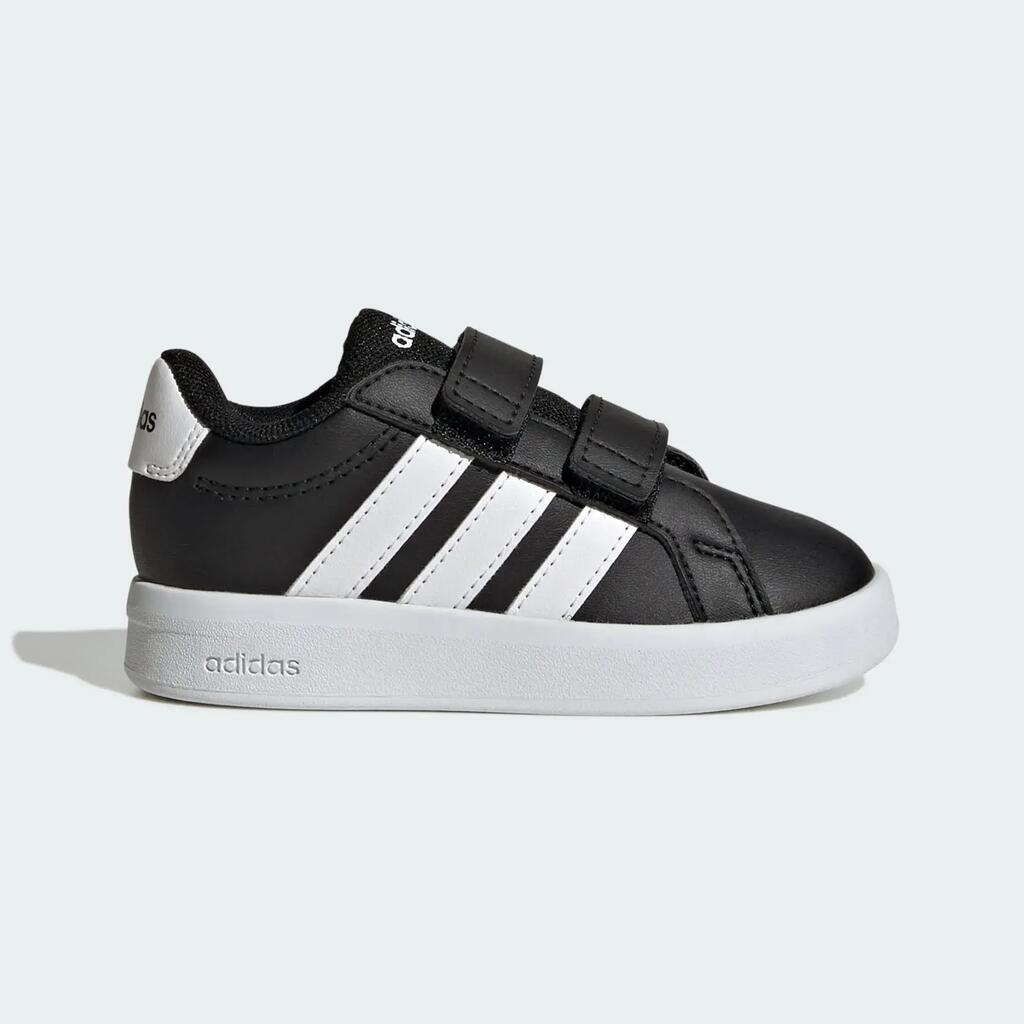 BLACK / WHITE