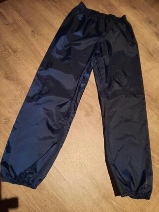Entre Particuliers - Pantalon de pluie 10 ans