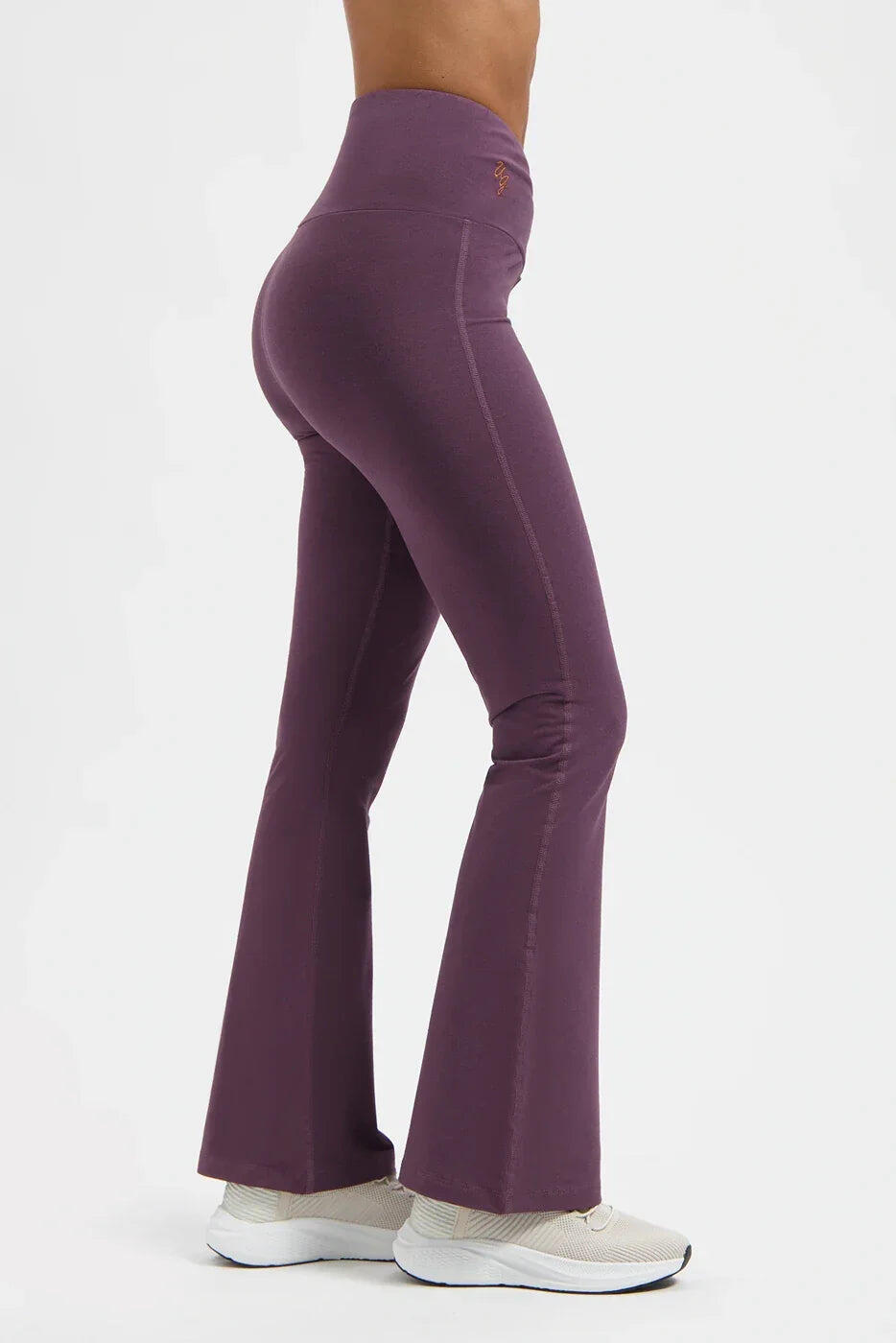 Pantalon Aura évasé à taille enveloppante – baie 2/5