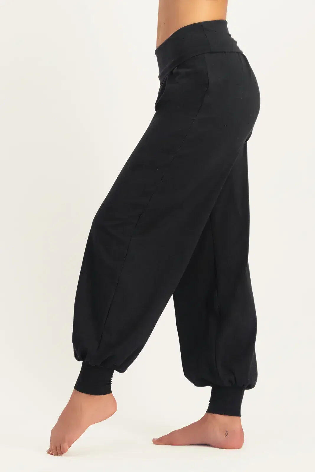 Rhea Harem Pants - Onyx Black 2/5