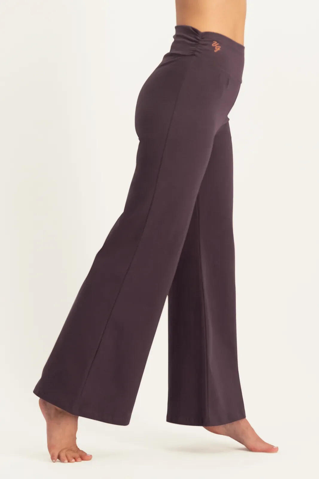 Pantalon de Yoga et Pilates tendance à coupe ample Maeve - Berry 2/5