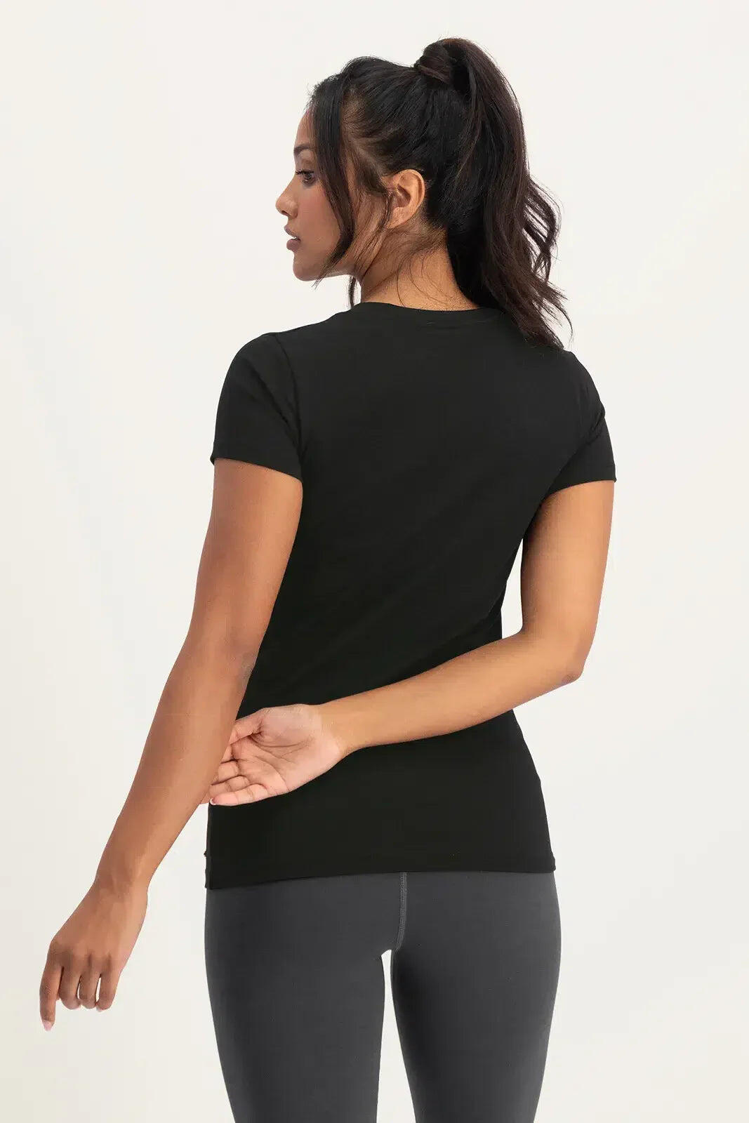 T-shirt de Yoga et Pilates Om  Core  - Onyx Black 3/5