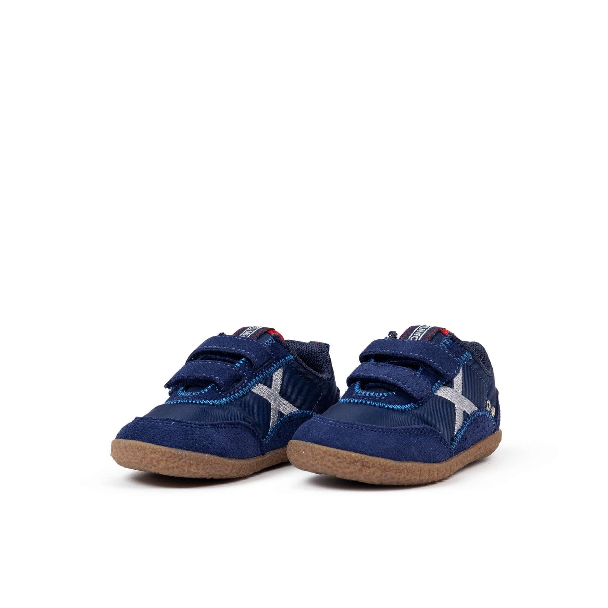 Baskets Munich modèle 8028019 pour unisexe enfants 4/5