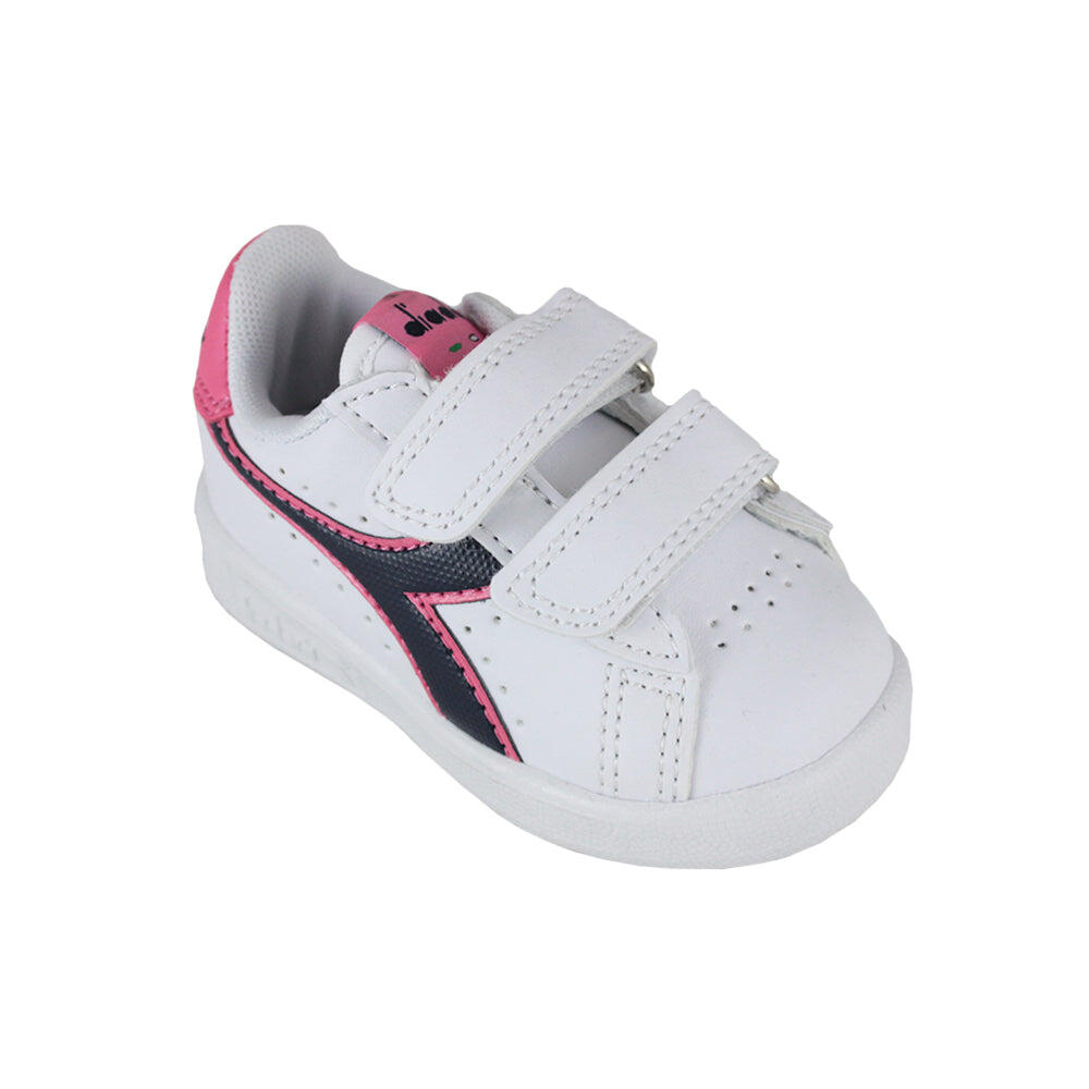 DIADORA picture