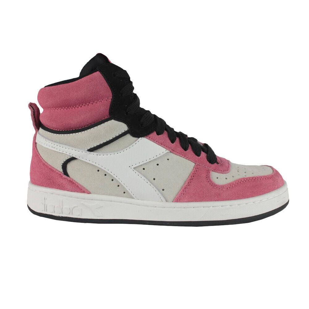 DIADORA picture