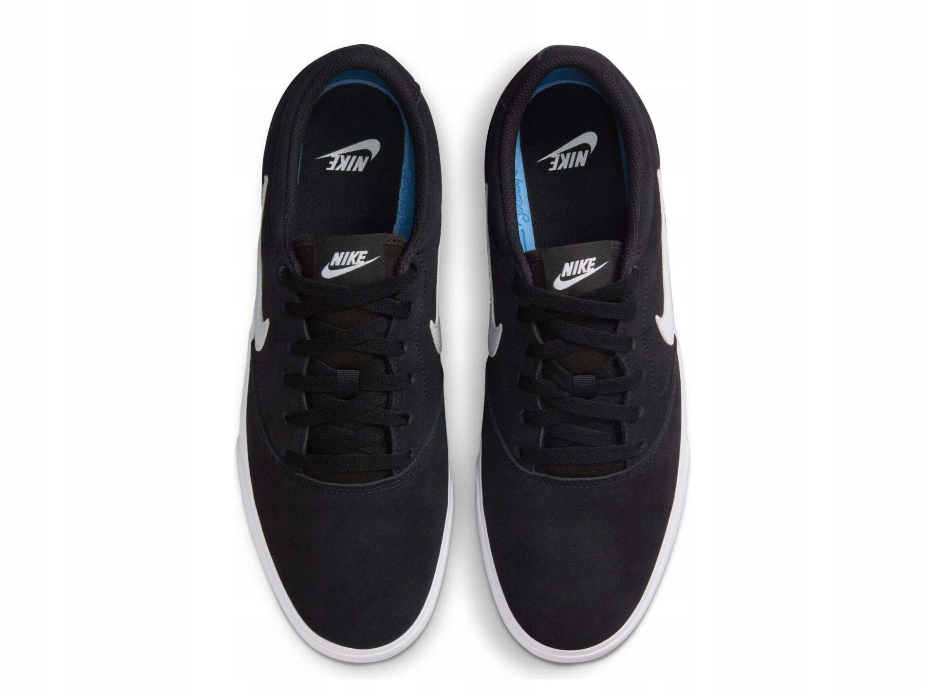 Baskets Nike Sb Charge Suede noir blanc 6/7