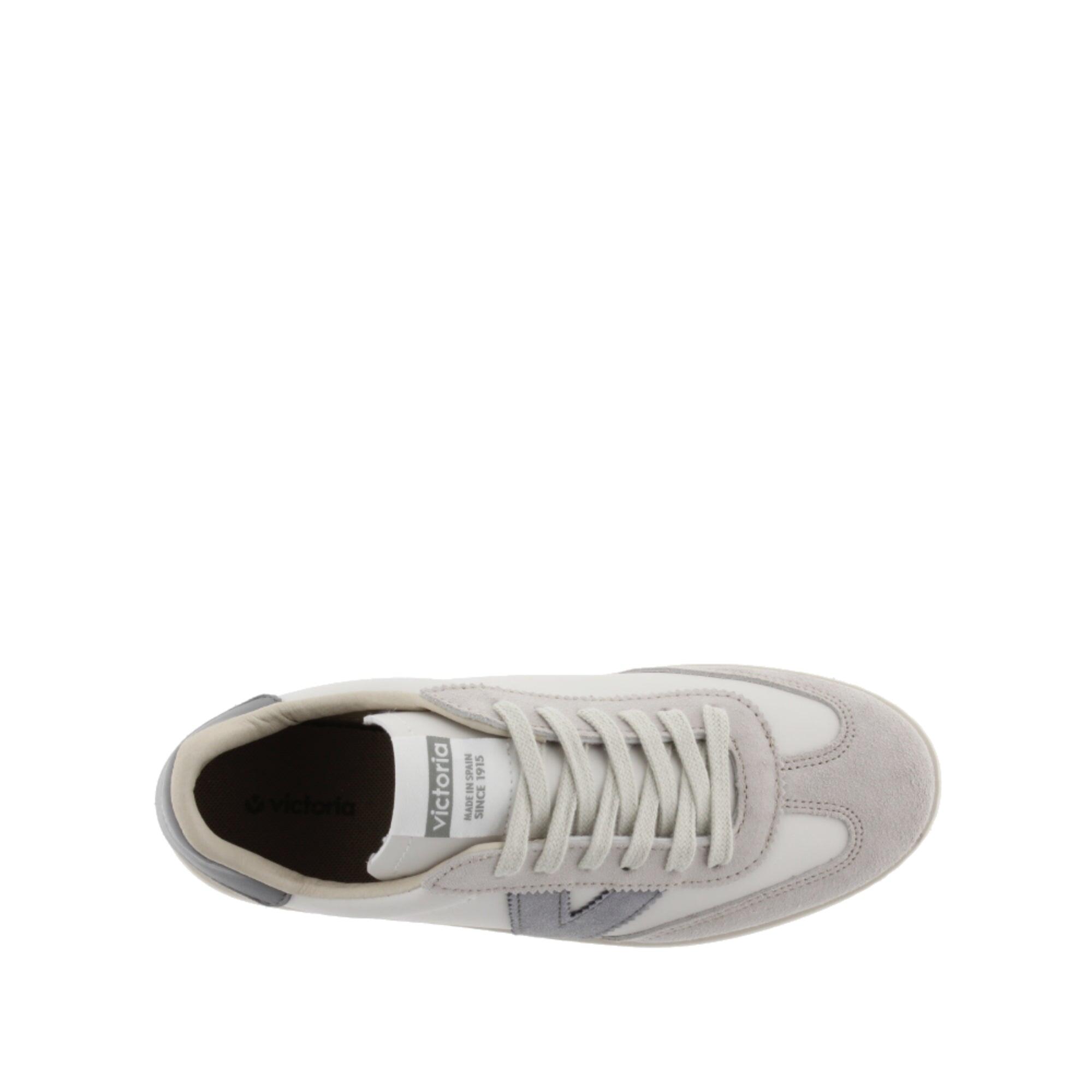 Sapatilhas Victoria modelo 1126184-GRIS para homem 4/5