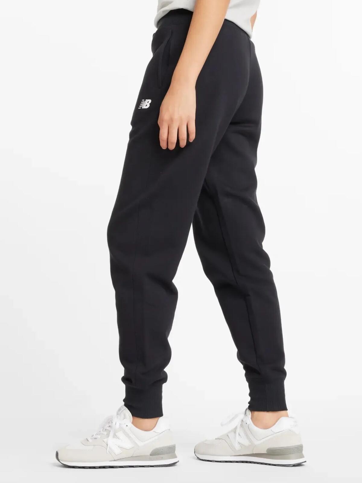 SPODNIE damskie dresy NEW BALANCE WP43805BK joggery czarne sportowe 2XL 3/4