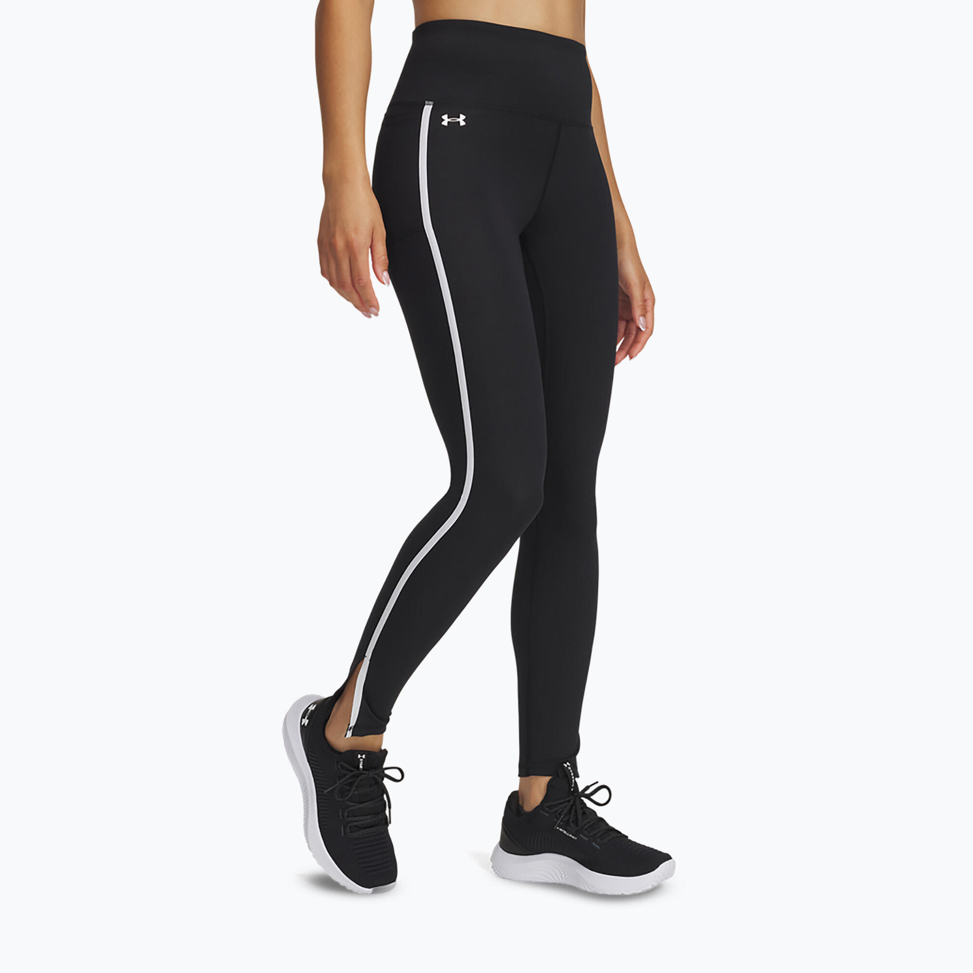 UNDER ARMOUR picture