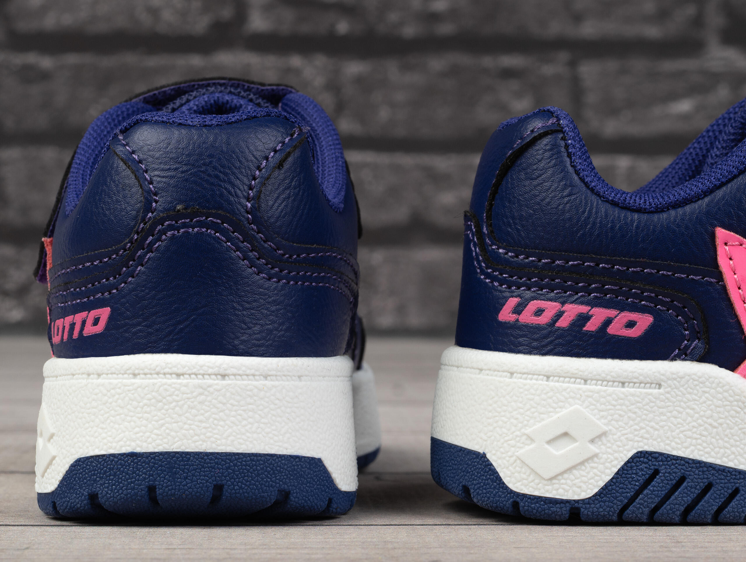 Buty dziecięce sportowe na rzep Lotto TARUVA K 4/7