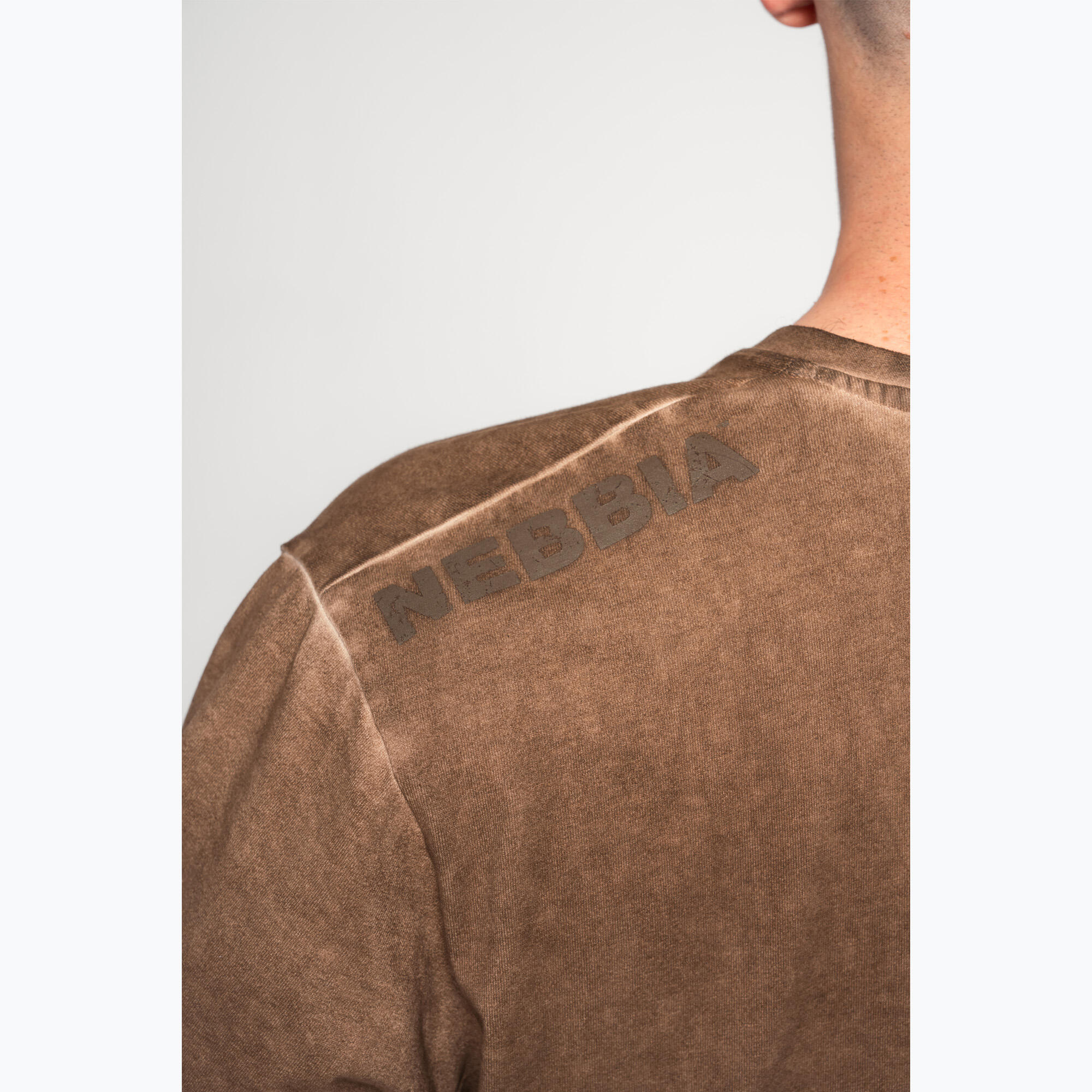 Camiseta NEBBIA Washed-Off Heritage 4/5