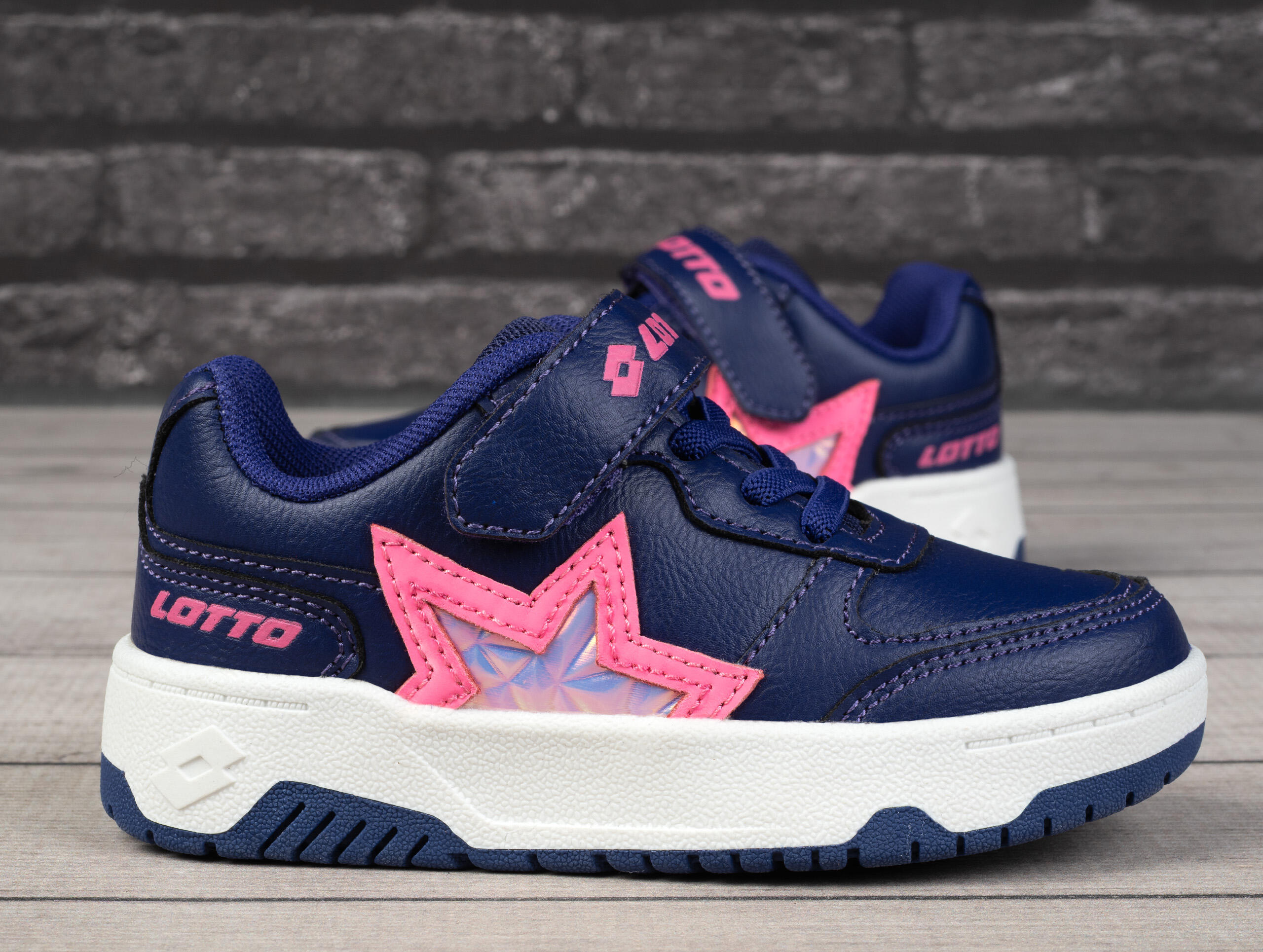 Buty dziecięce sportowe na rzep Lotto TARUVA K