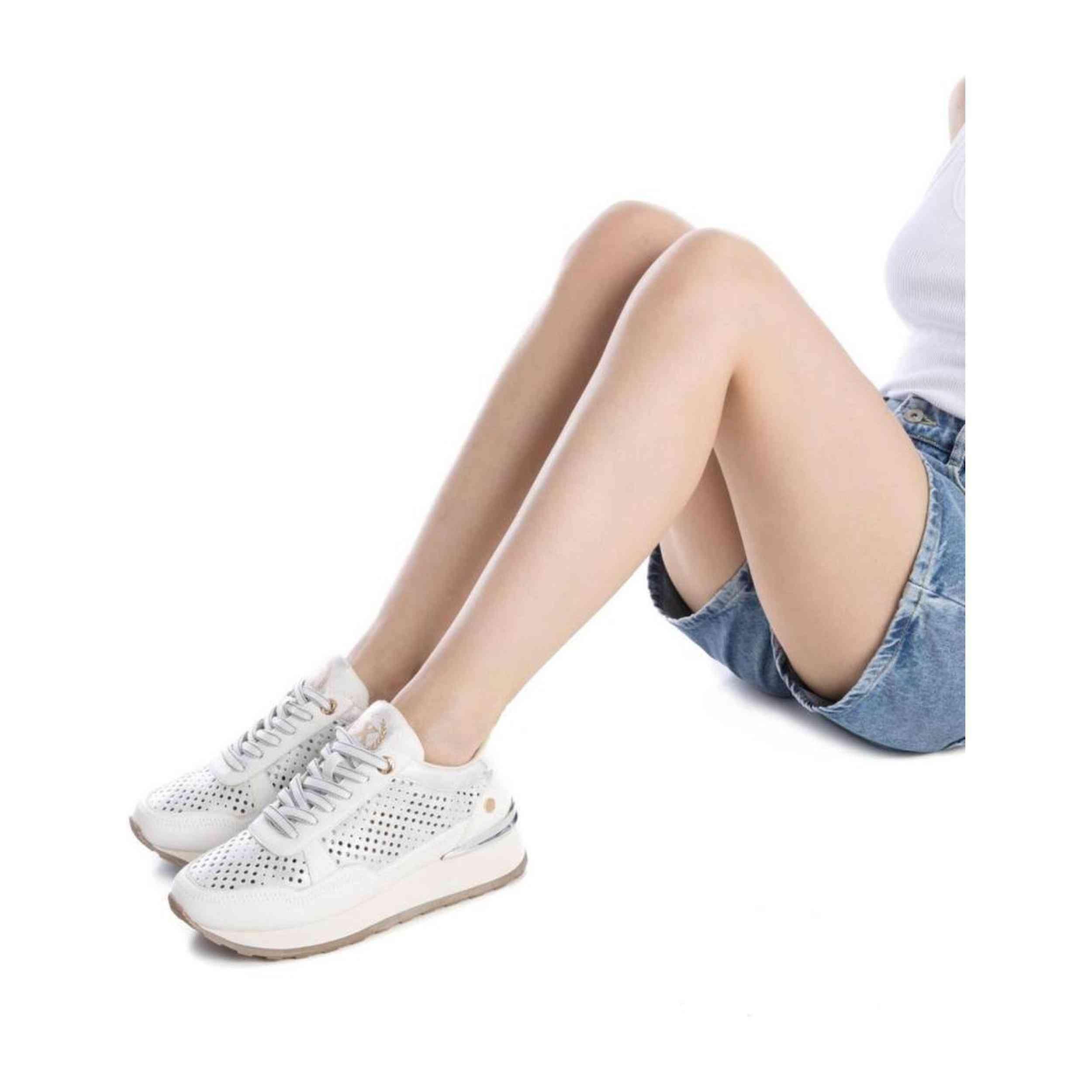 Baskets Xti modèle 143779-03 pour femmes 2/5