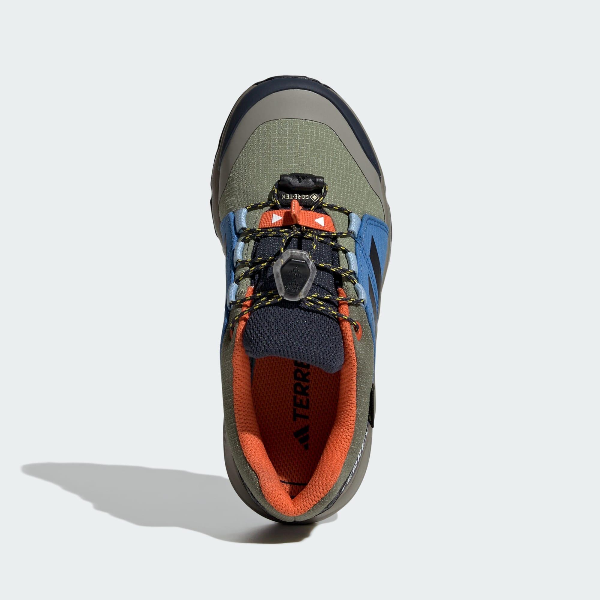 Terrex GORE-TEX Hiking Shoes 2/7