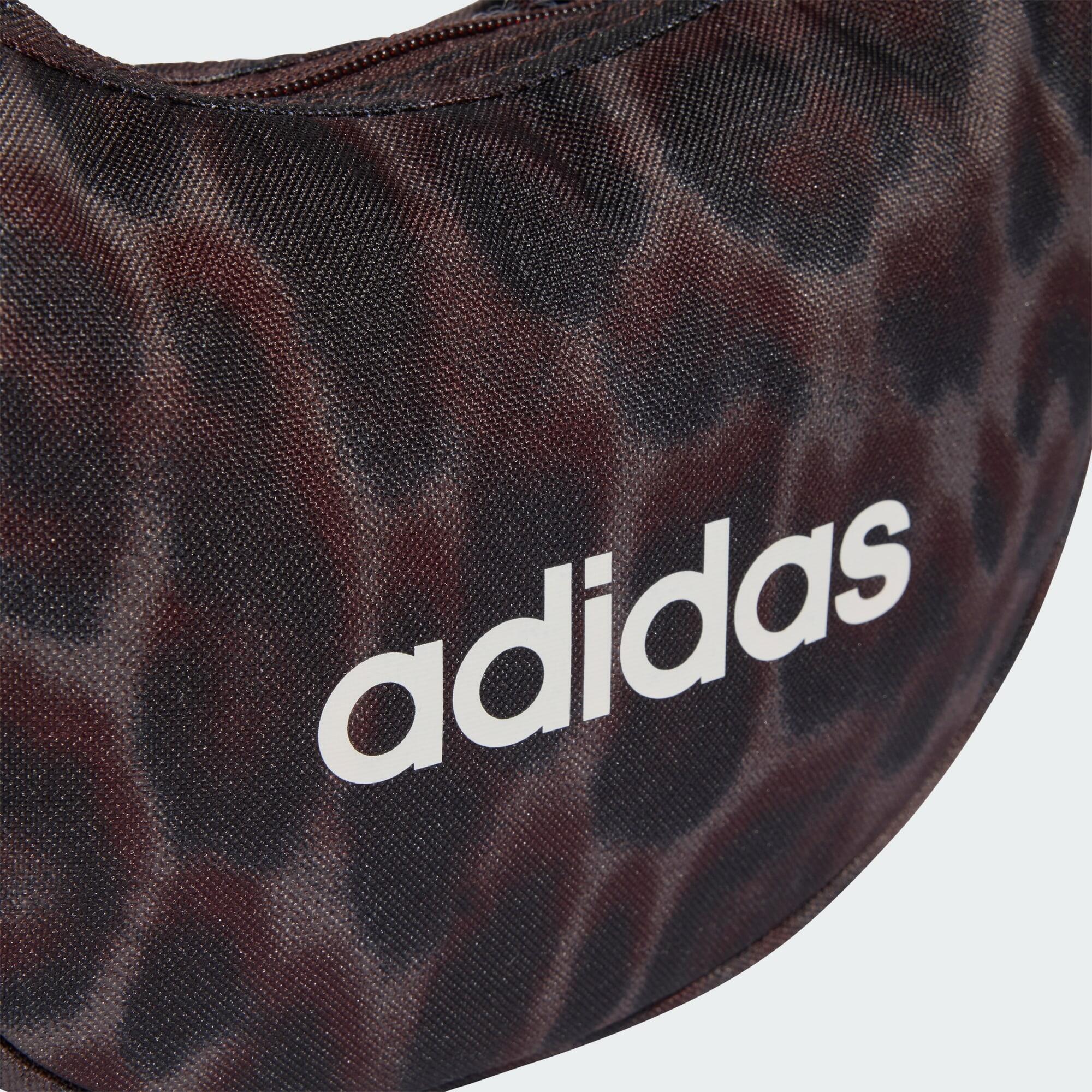 LINEAR ESSENTIAL GRAPHIC POUCH 5/7